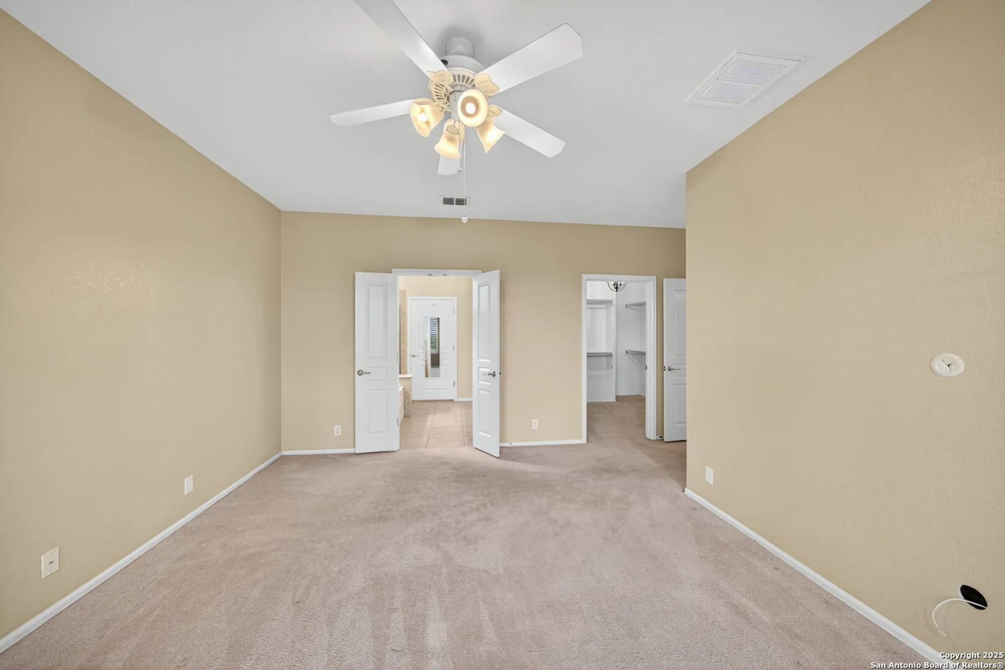 Property Slideshow image 17 of 27 | 4522 jarrell, San Antonio, TX, 78253