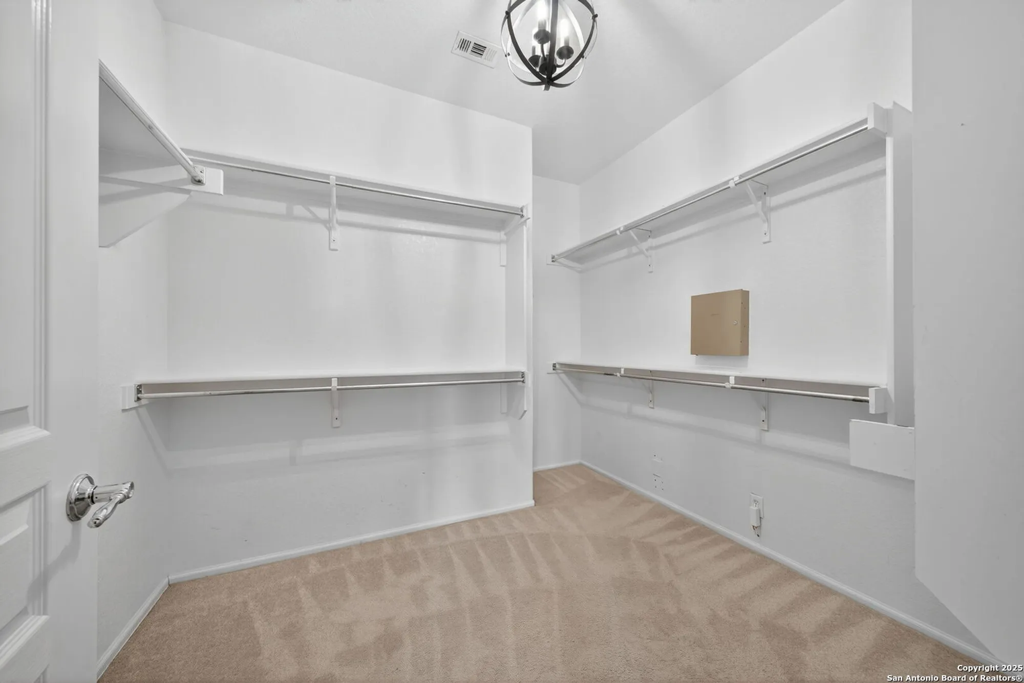 Property Slideshow image 20 of 27 | 4522 jarrell, San Antonio, TX, 78253