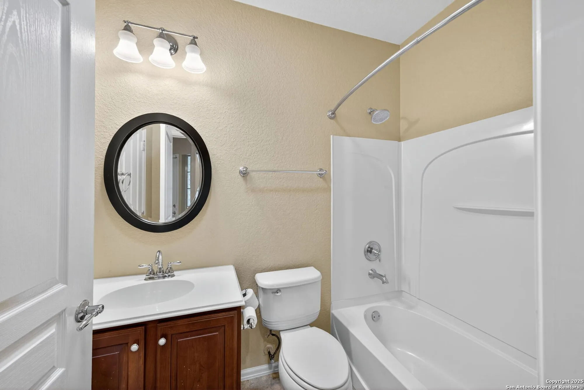 Property Slideshow image 22 of 27 | 4522 jarrell, San Antonio, TX, 78253