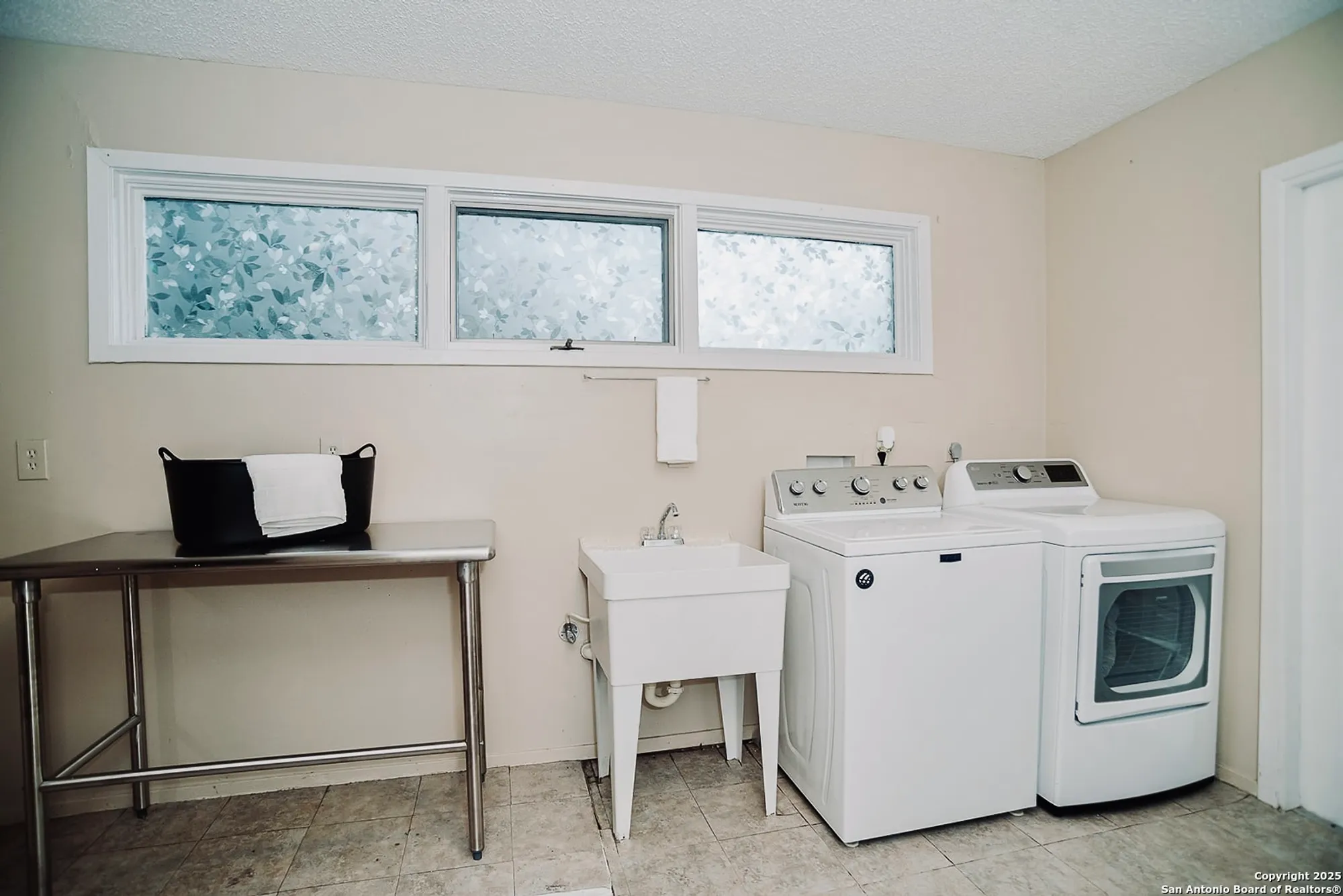 Property Slideshow image 26 of 38 | 3812 greenridge, Schertz, TX, 78108