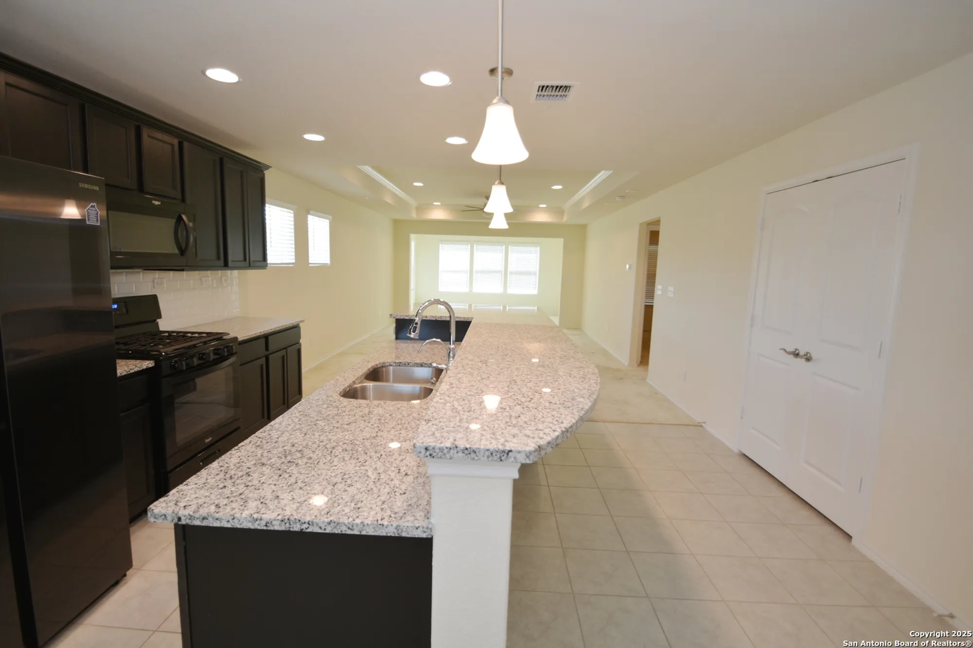 Property Slideshow image 10 of 19 | 3918 zion crk, San Antonio, TX, 78253