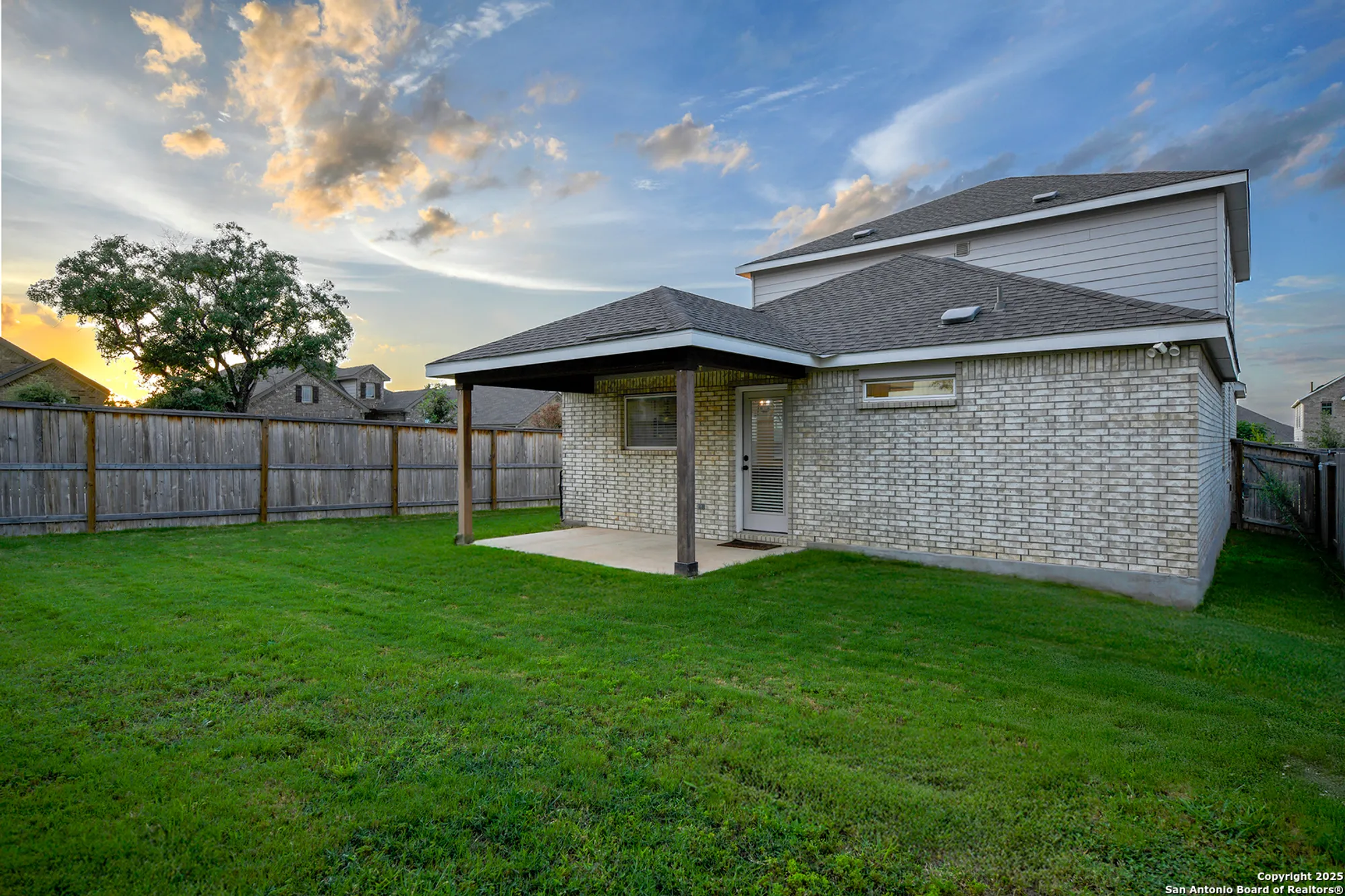 Property Slideshow image 38 of 46 | 2069 flametree ave, New Braunfels, TX, 78132