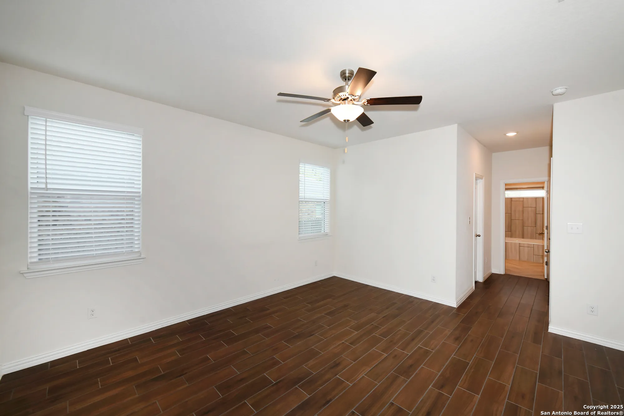 Property Slideshow image 27 of 46 | 2069 flametree ave, New Braunfels, TX, 78132