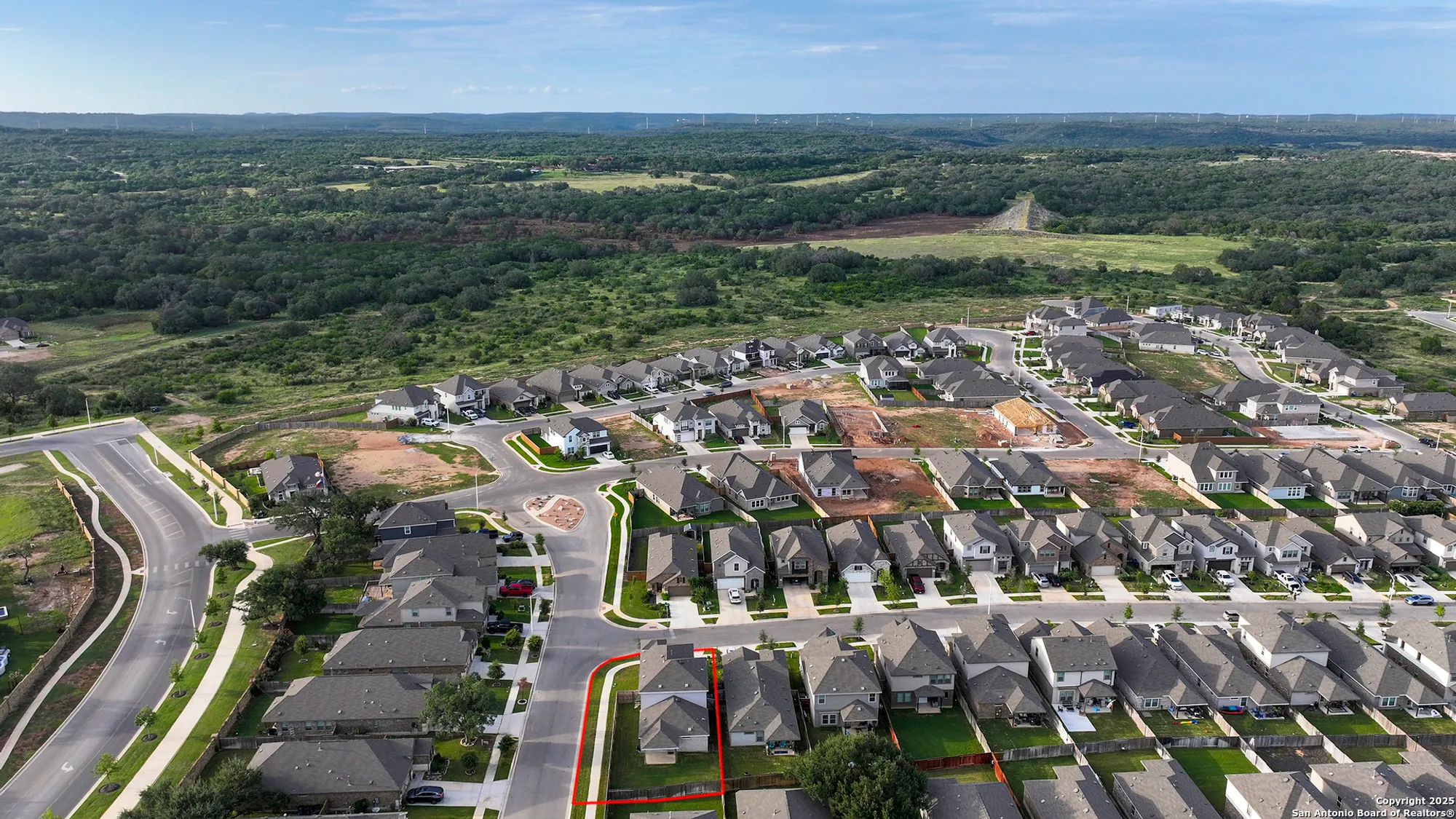 Property Slideshow image 12 of 46 | 2069 flametree ave, New Braunfels, TX, 78132