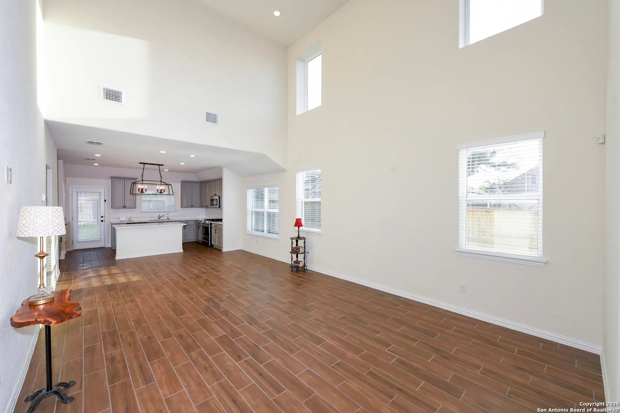 Property Slideshow image 14 of 46 | 2069 flametree ave, New Braunfels, TX, 78132