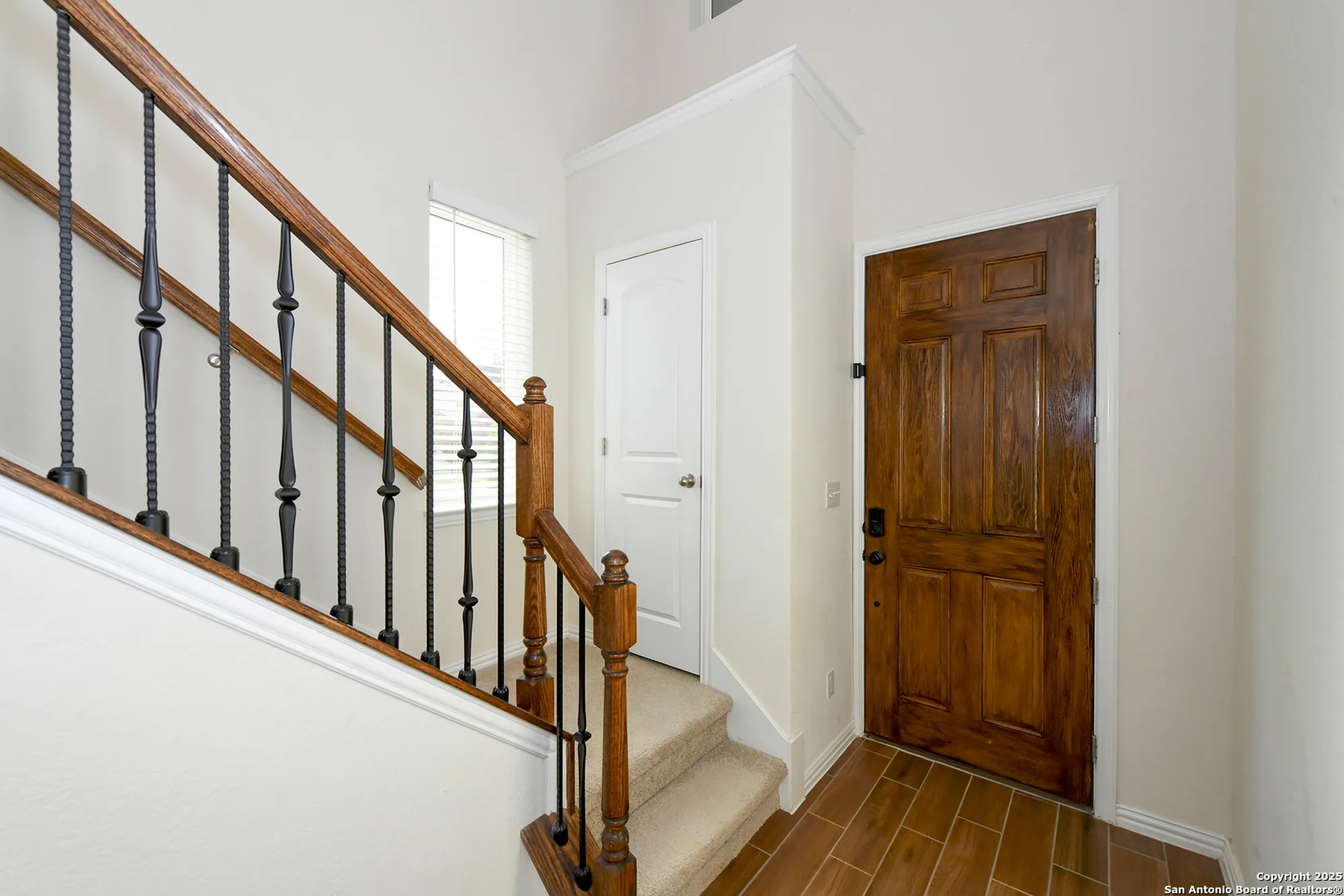 Property Slideshow image 6 of 46 | 2069 flametree ave, New Braunfels, TX, 78132