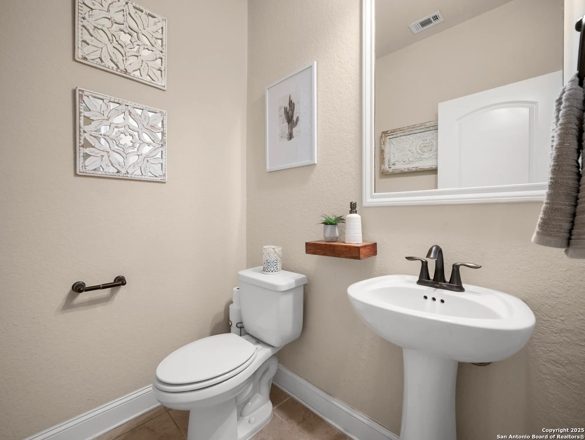 Property Slideshow image 15 of 42 | 28415 willis rnch, San Antonio, TX, 78260