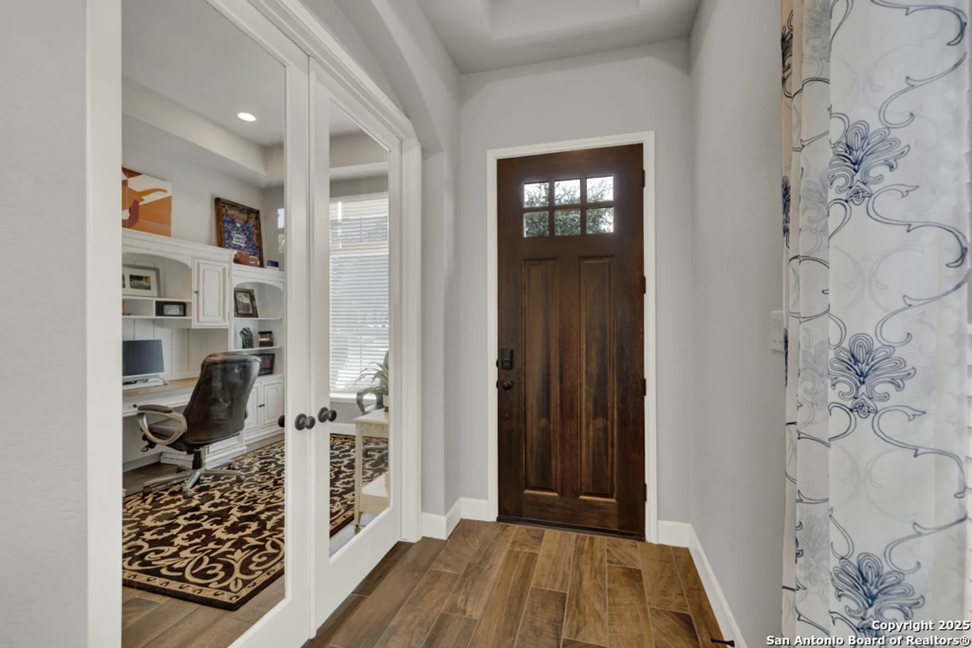 Property Slideshow image 5 of 33 | 432 sweetleaf ln, New Braunfels, TX, 78132