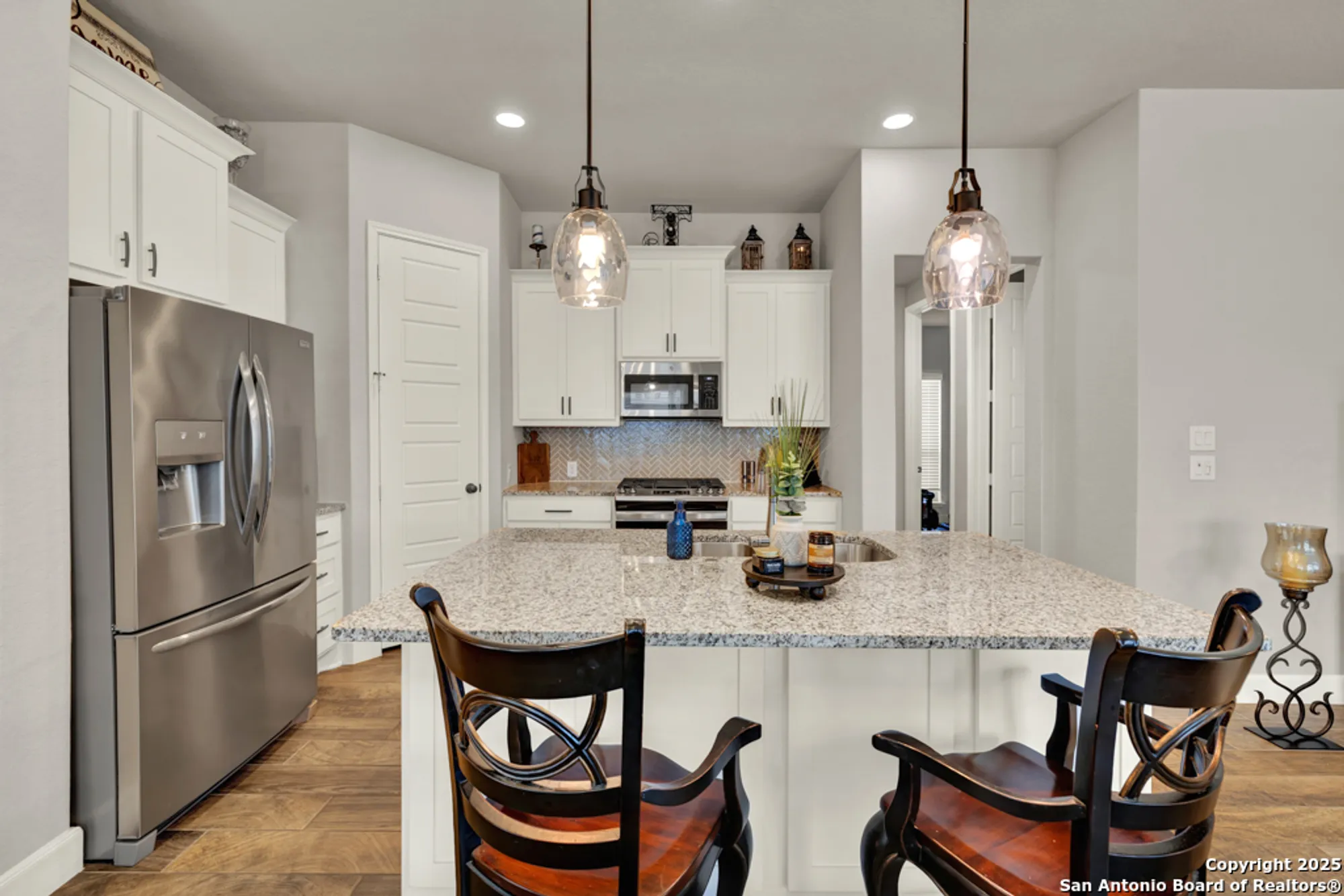 Property Slideshow image 15 of 33 | 432 sweetleaf ln, New Braunfels, TX, 78132