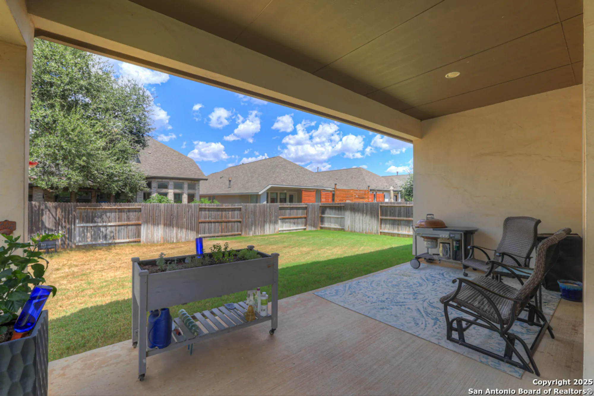 Property Slideshow image 27 of 33 | 432 sweetleaf ln, New Braunfels, TX, 78132