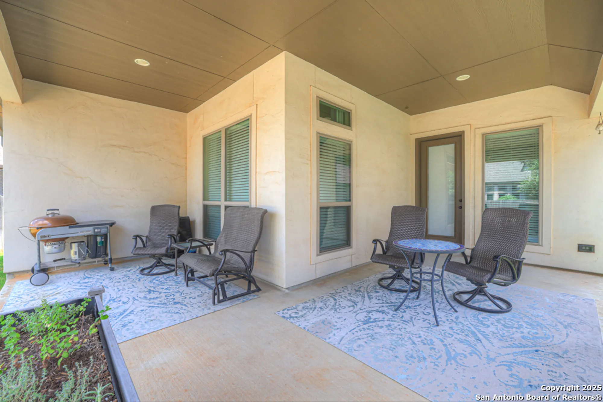 Property Slideshow image 30 of 33 | 432 sweetleaf ln, New Braunfels, TX, 78132