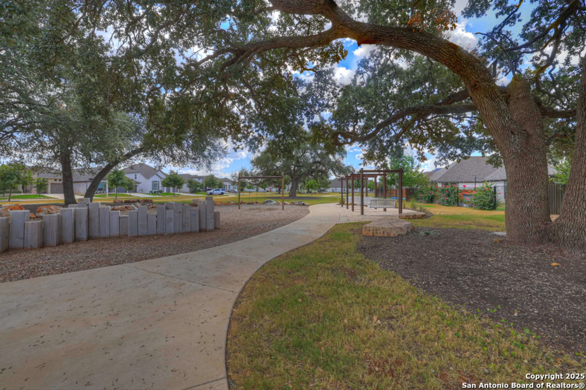 Property Slideshow image 32 of 33 | 432 sweetleaf ln, New Braunfels, TX, 78132