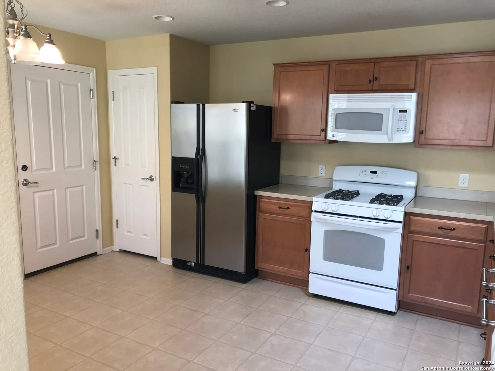 Property Slideshow image 9 of 28 | 12739 cedar fly, San Antonio, TX, 78253