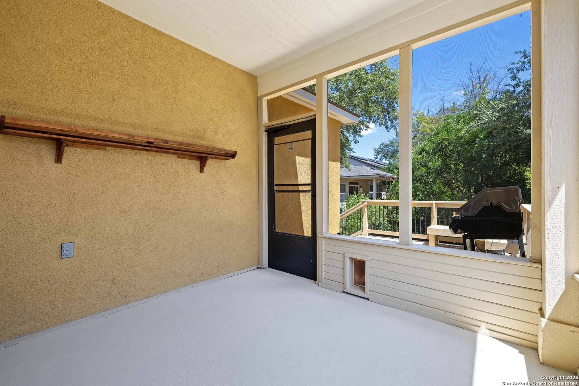 Property Slideshow image 9 of 21 | 12755 cascade hls, San Antonio, TX, 78253