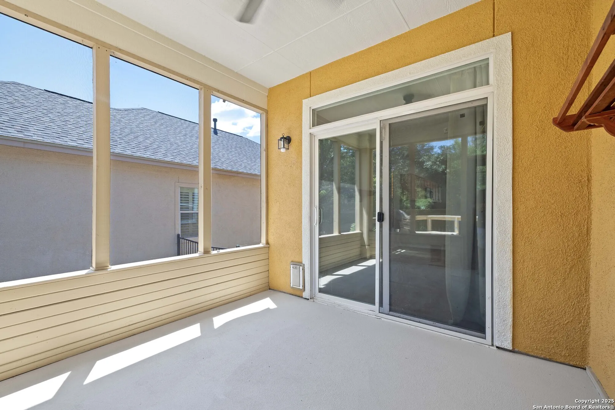 Property Slideshow image 10 of 21 | 12755 cascade hls, San Antonio, TX, 78253