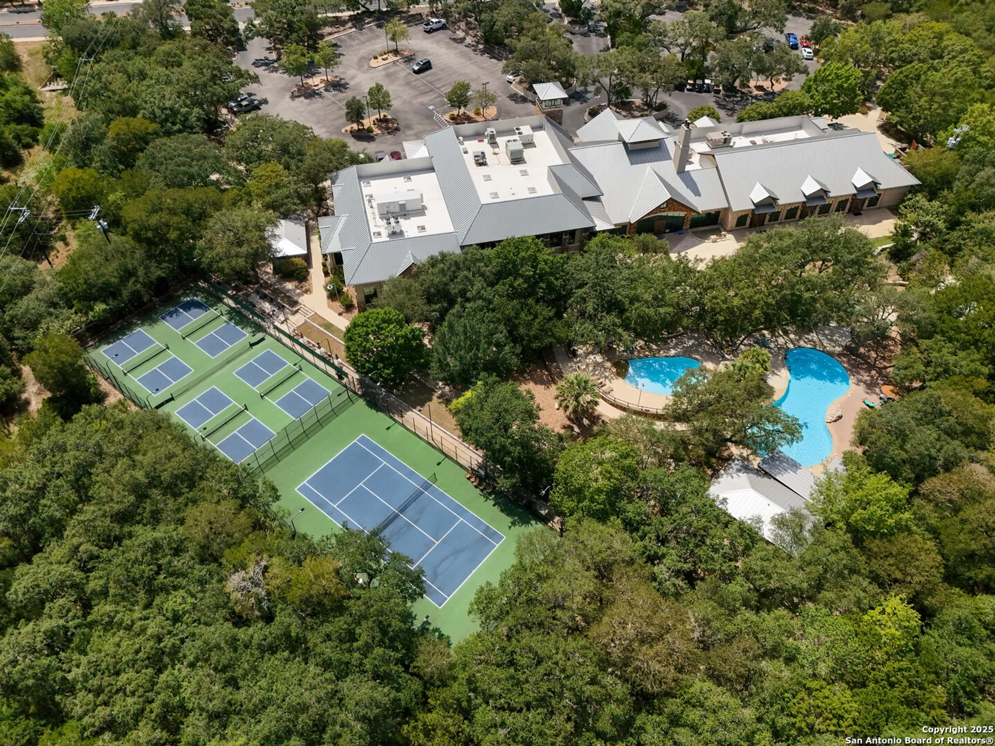 Property Slideshow image 2 of 21 | 12755 cascade hls, San Antonio, TX, 78253