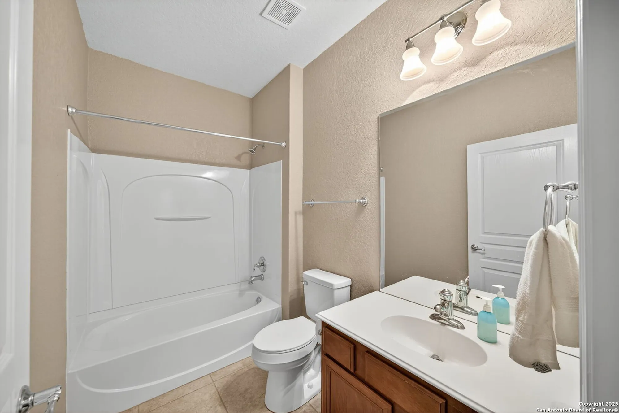 Property Slideshow image 27 of 44 | 4518 fort boggy, San Antonio, TX, 78253