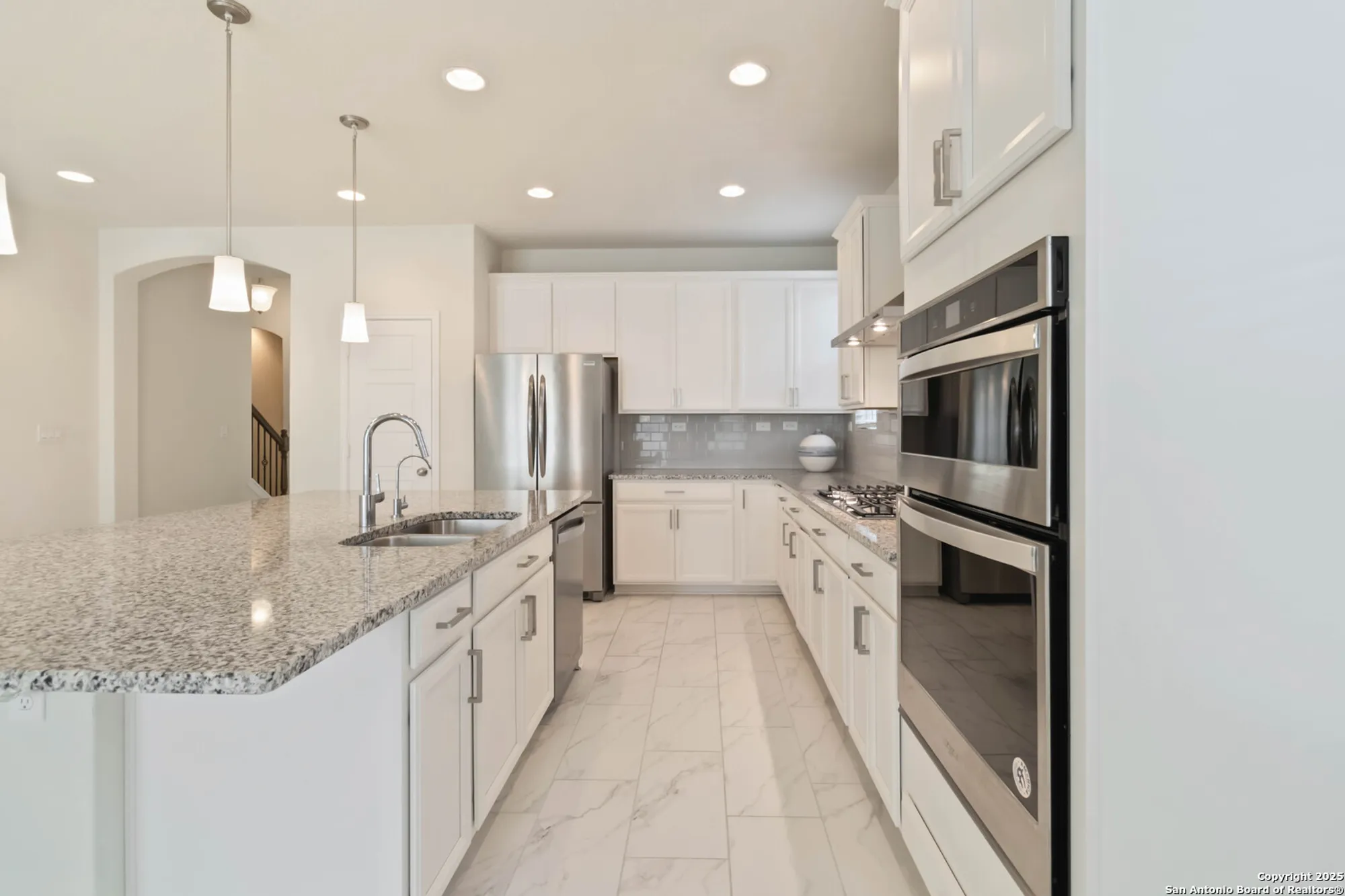 Property Slideshow image 6 of 25 | 2275 oak run pkwy, New Braunfels, TX, 78132