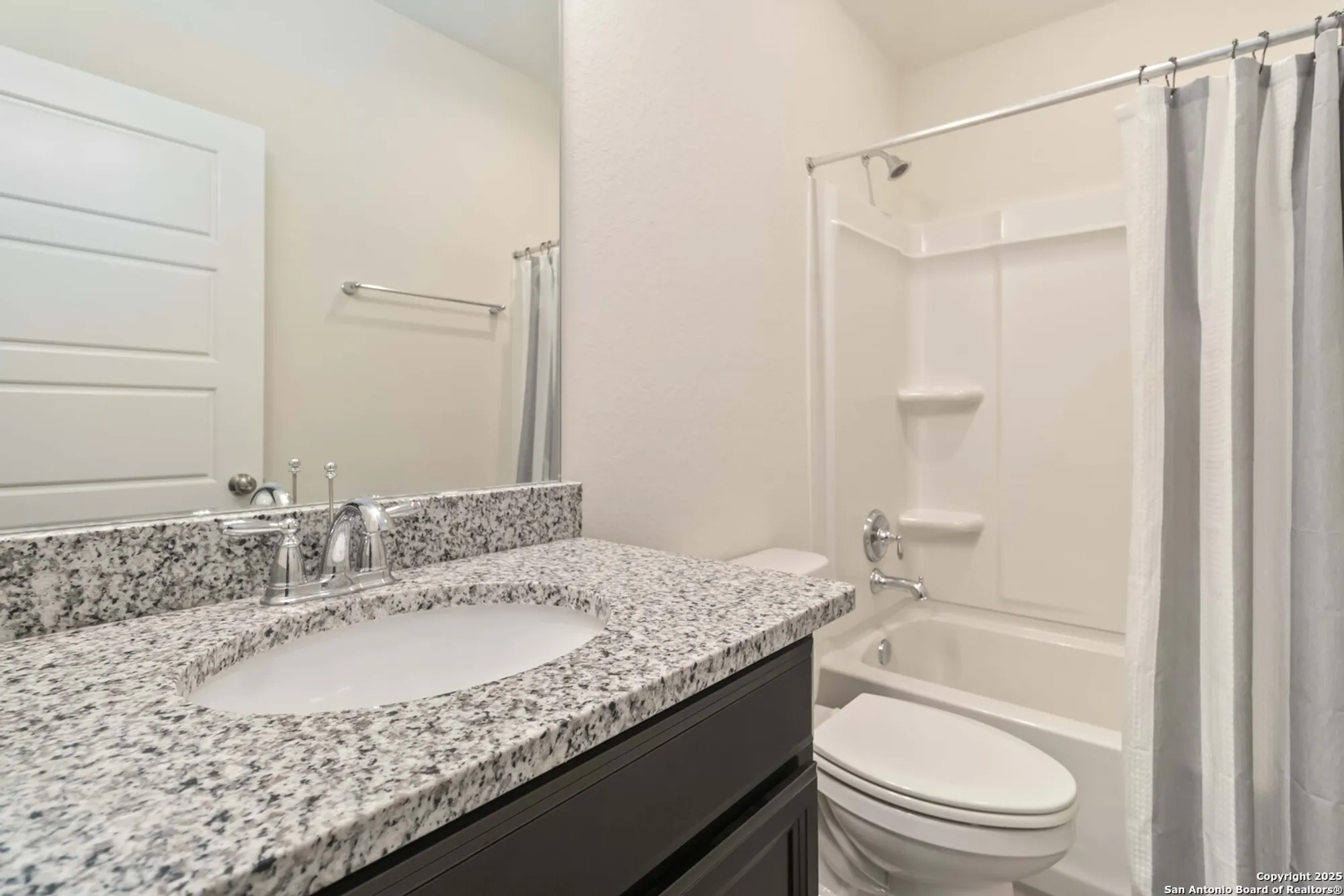 Property Slideshow image 11 of 25 | 2275 oak run pkwy, New Braunfels, TX, 78132