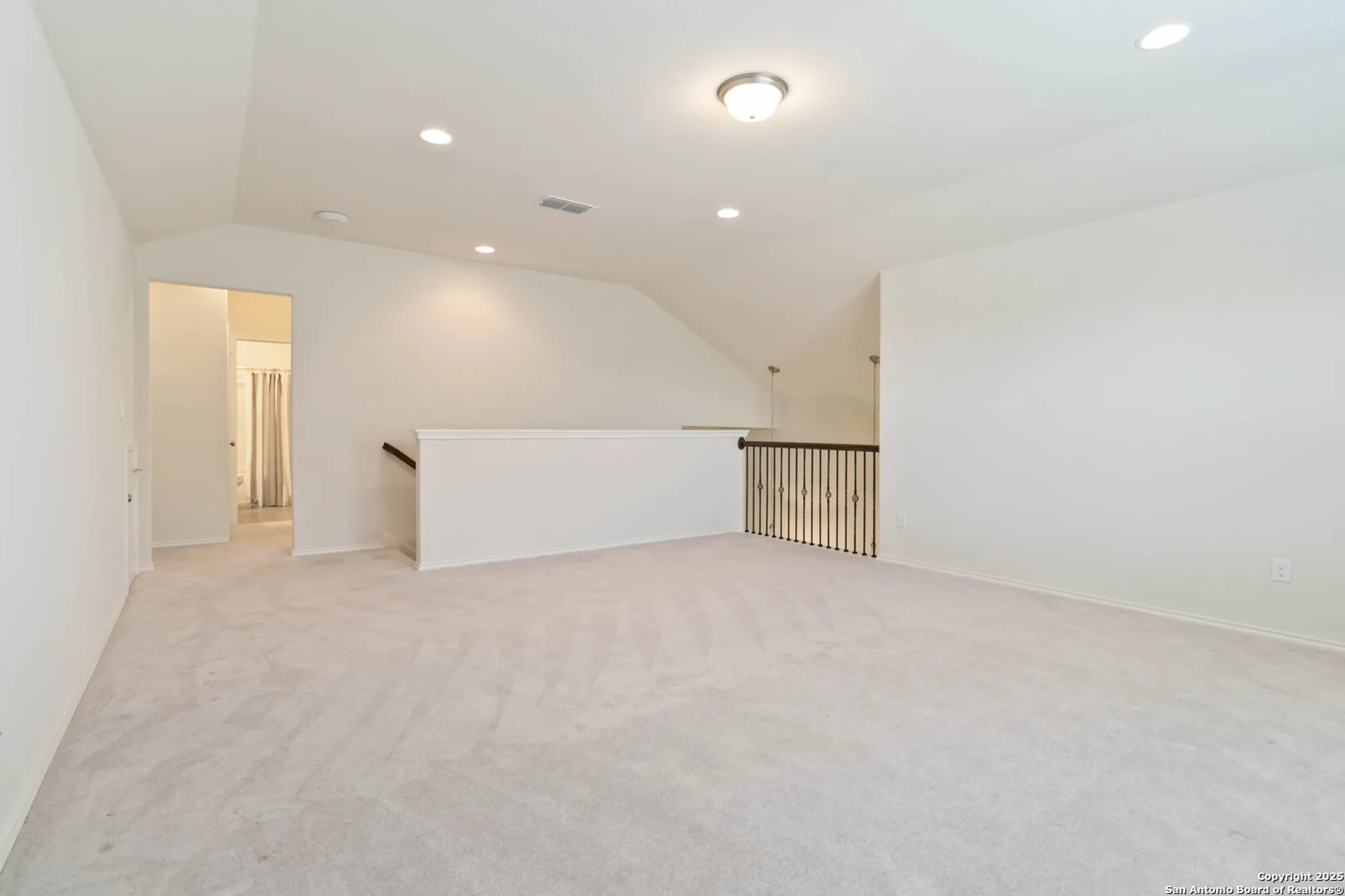 Property Slideshow image 12 of 25 | 2275 oak run pkwy, New Braunfels, TX, 78132