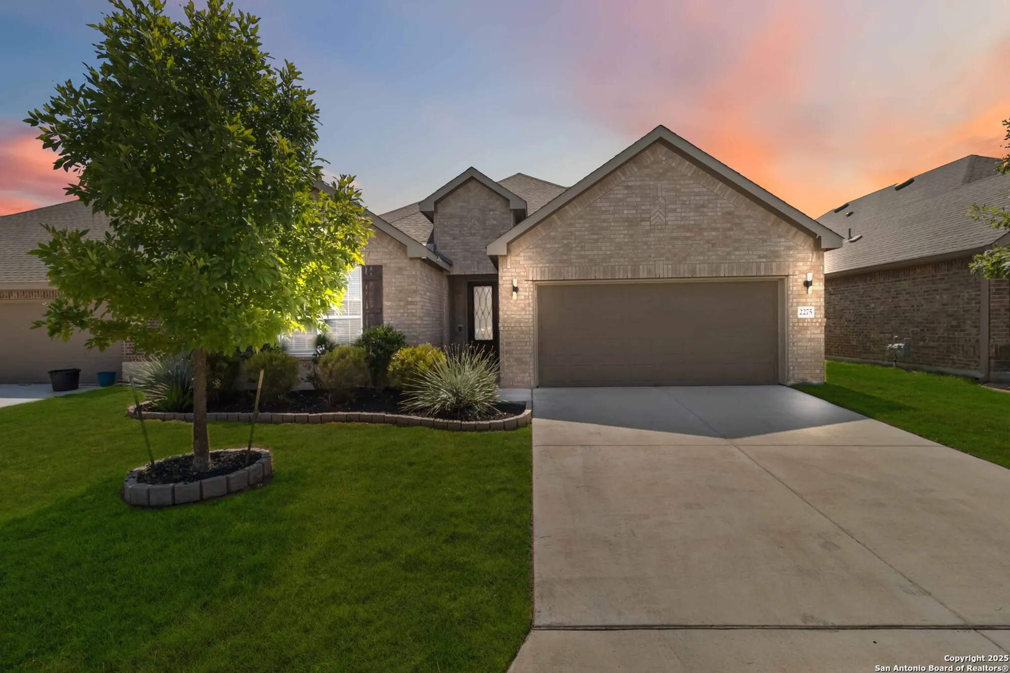 Property Slideshow image 1 of 25 | 2275 oak run pkwy, New Braunfels, TX, 78132