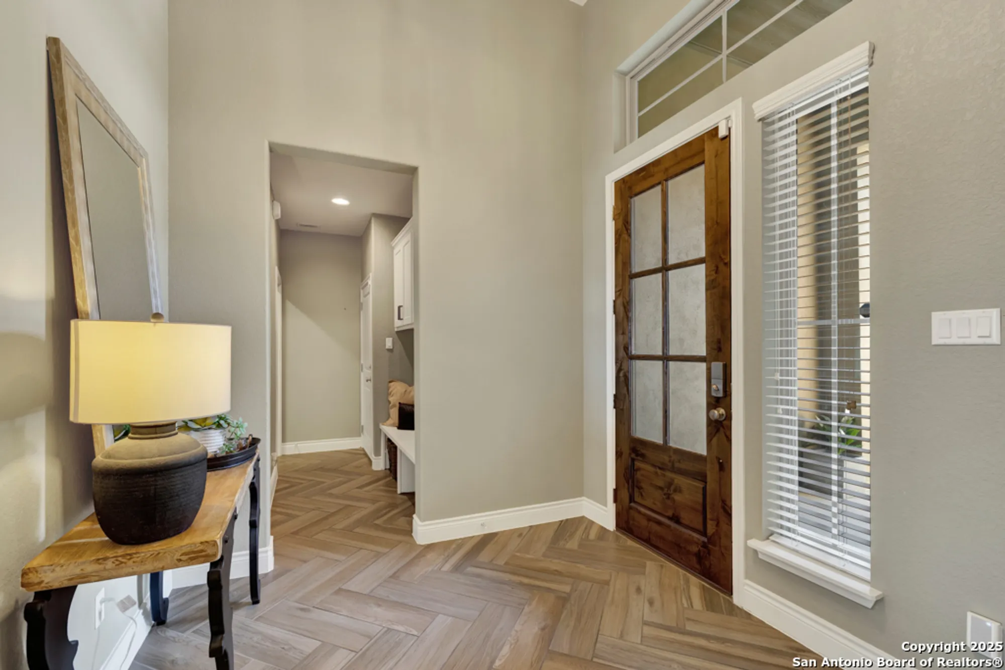 Property Slideshow image 4 of 63 | 1185 nutmeg trl, New Braunfels, TX, 78132