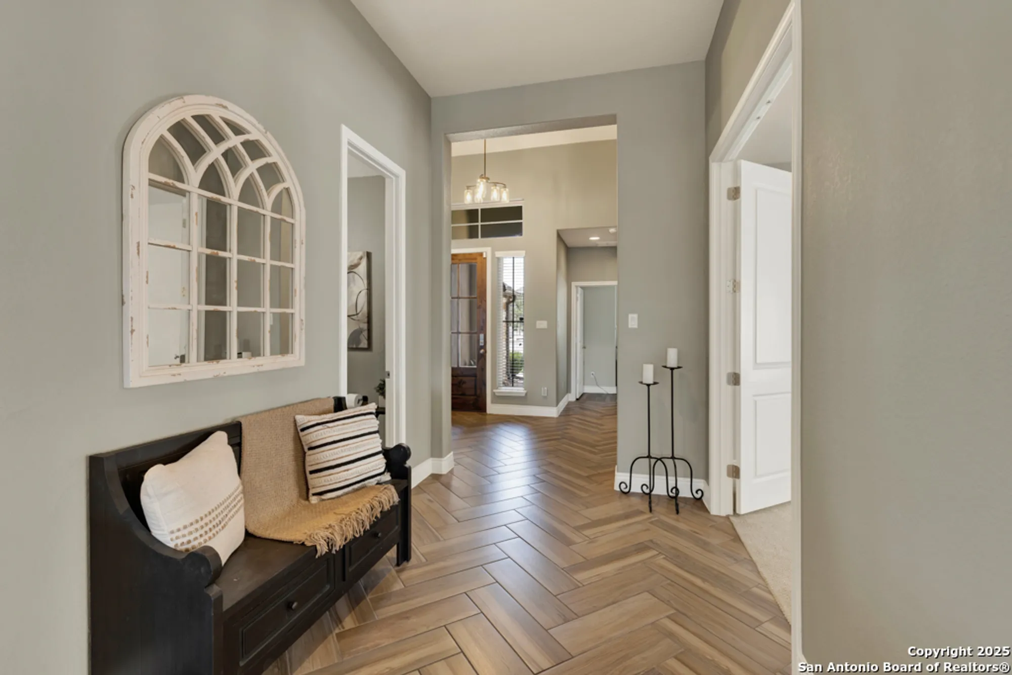 Property Slideshow image 6 of 63 | 1185 nutmeg trl, New Braunfels, TX, 78132