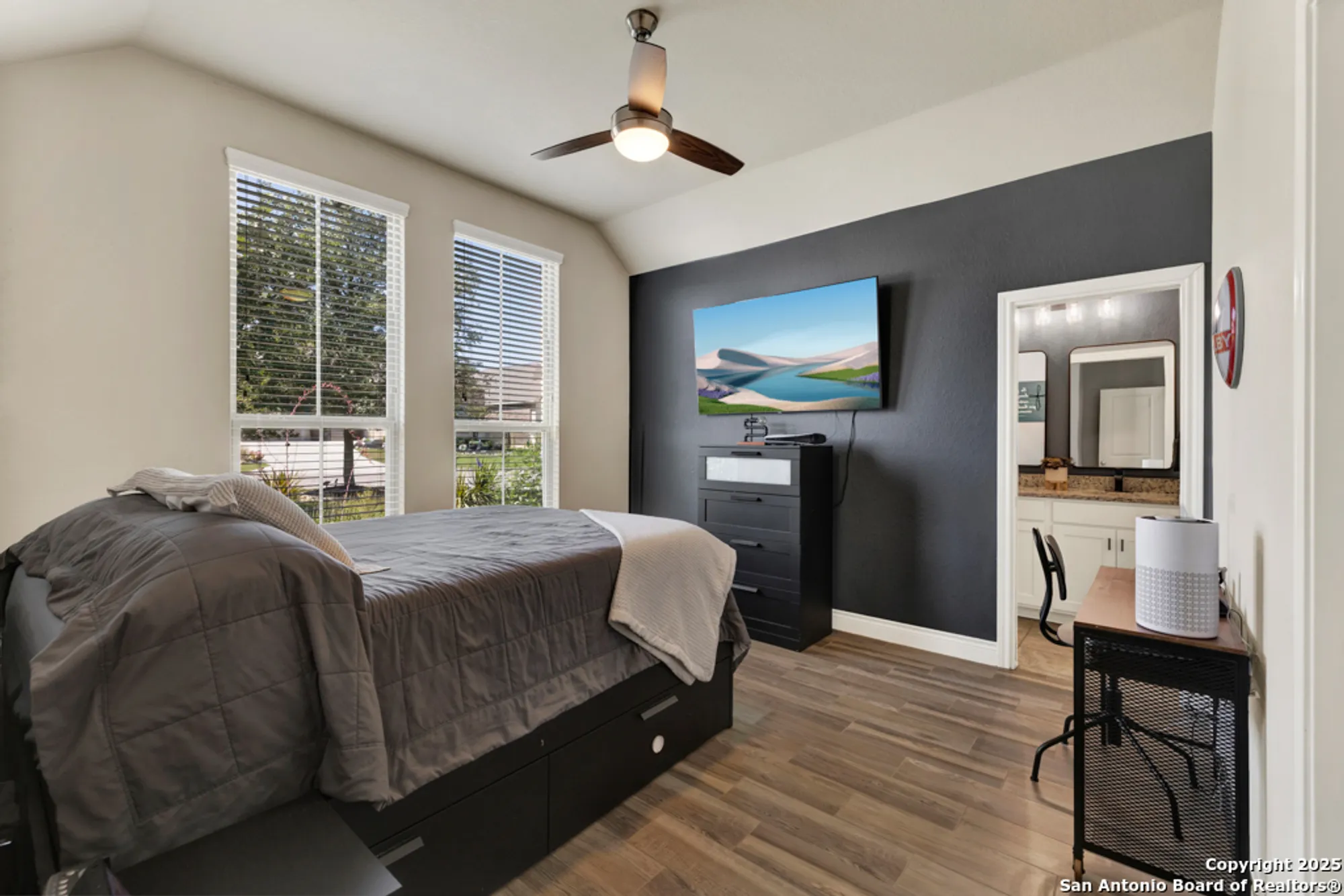 Property Slideshow image 26 of 63 | 1185 nutmeg trl, New Braunfels, TX, 78132