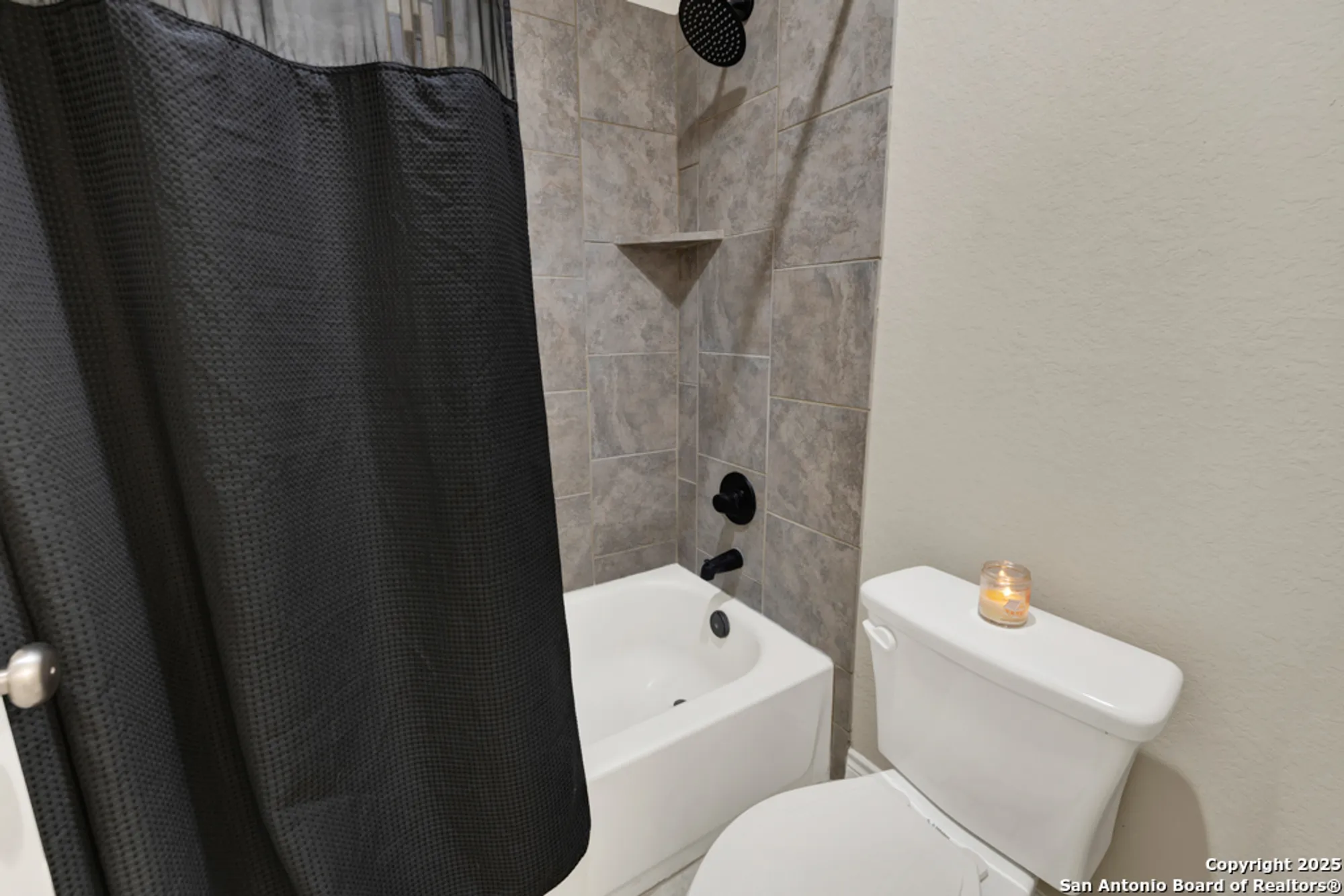 Property Slideshow image 29 of 63 | 1185 nutmeg trl, New Braunfels, TX, 78132