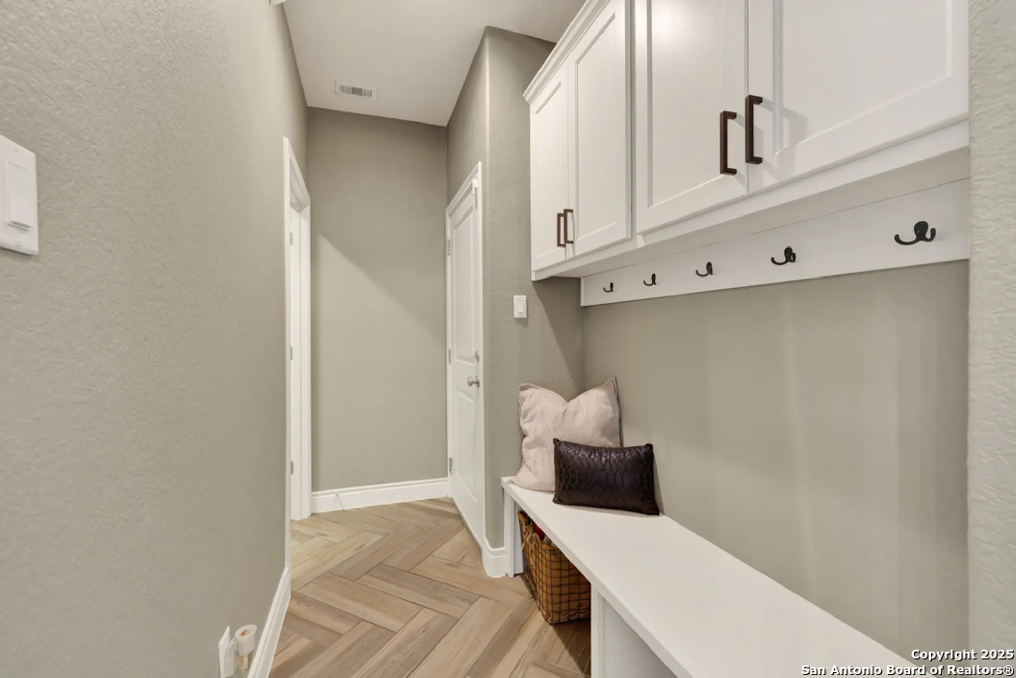 Property Slideshow image 30 of 63 | 1185 nutmeg trl, New Braunfels, TX, 78132