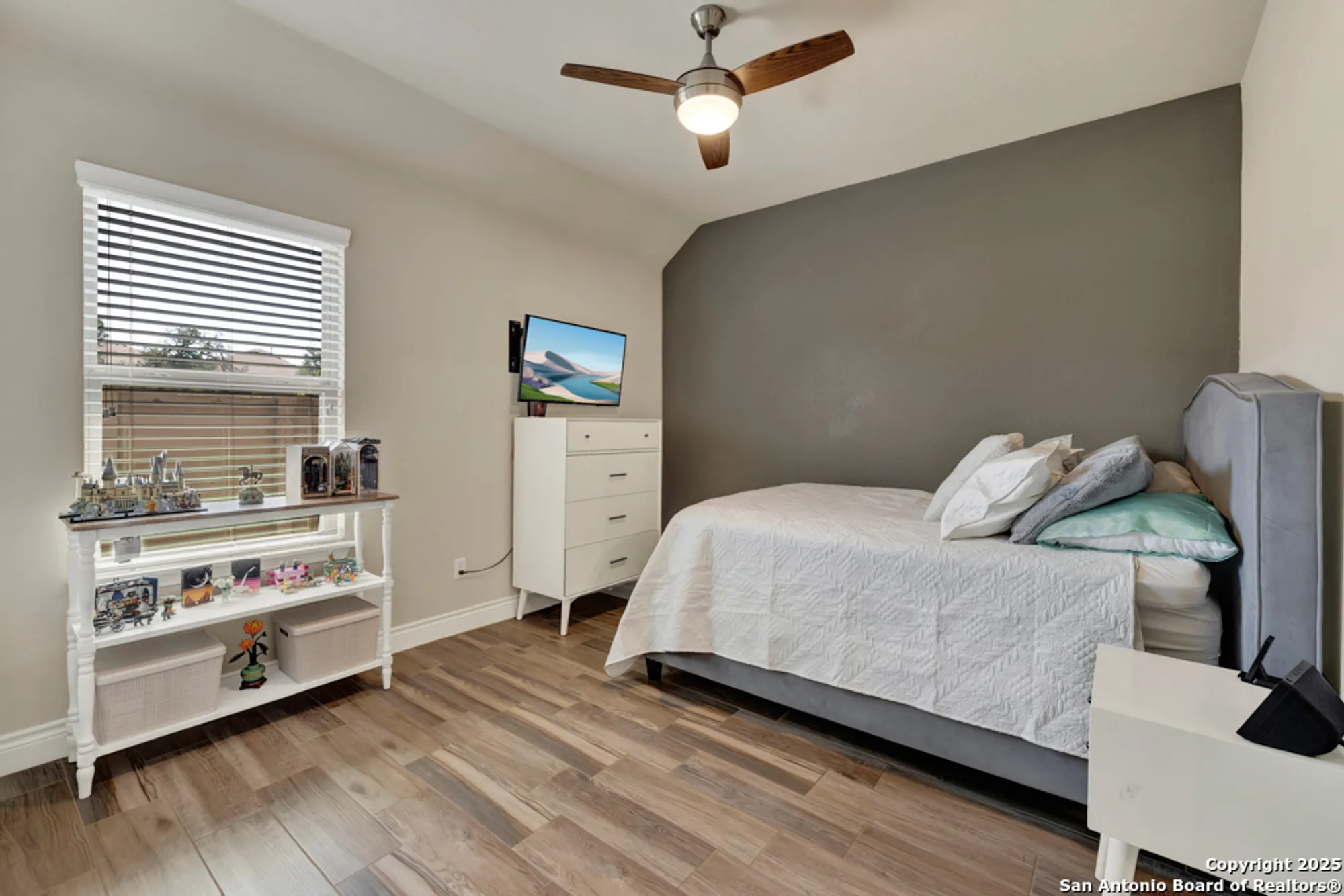 Property Slideshow image 33 of 63 | 1185 nutmeg trl, New Braunfels, TX, 78132