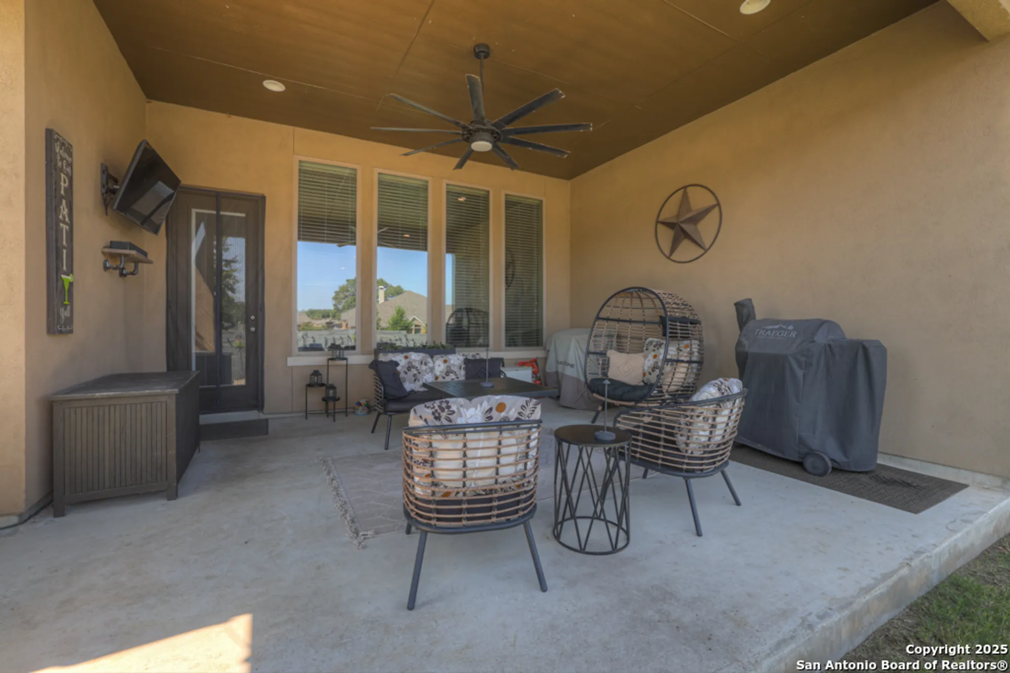 Property Slideshow image 34 of 63 | 1185 nutmeg trl, New Braunfels, TX, 78132