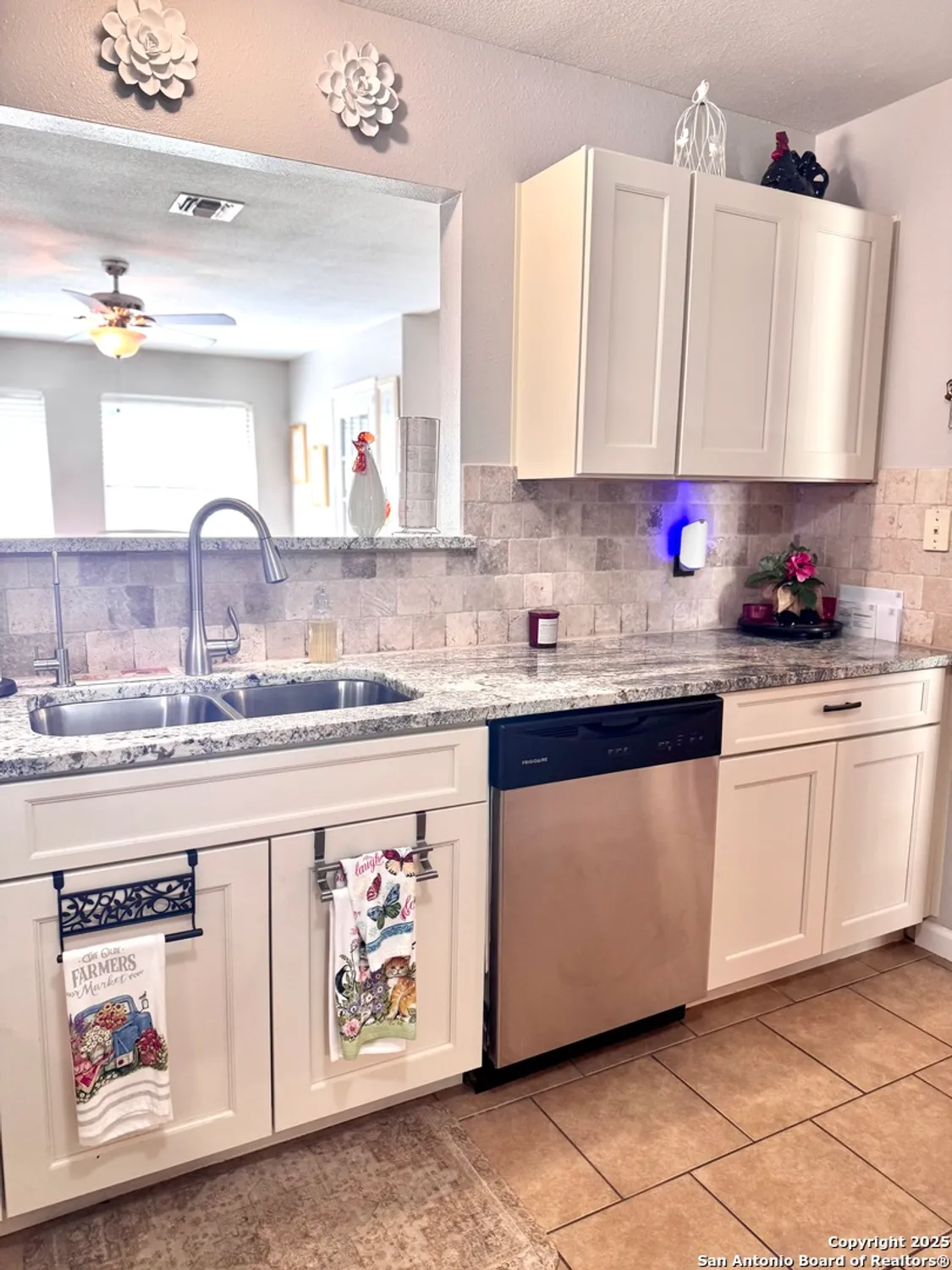 Property Slideshow image 15 of 47 | 3804 pheasant, Schertz, TX, 78108