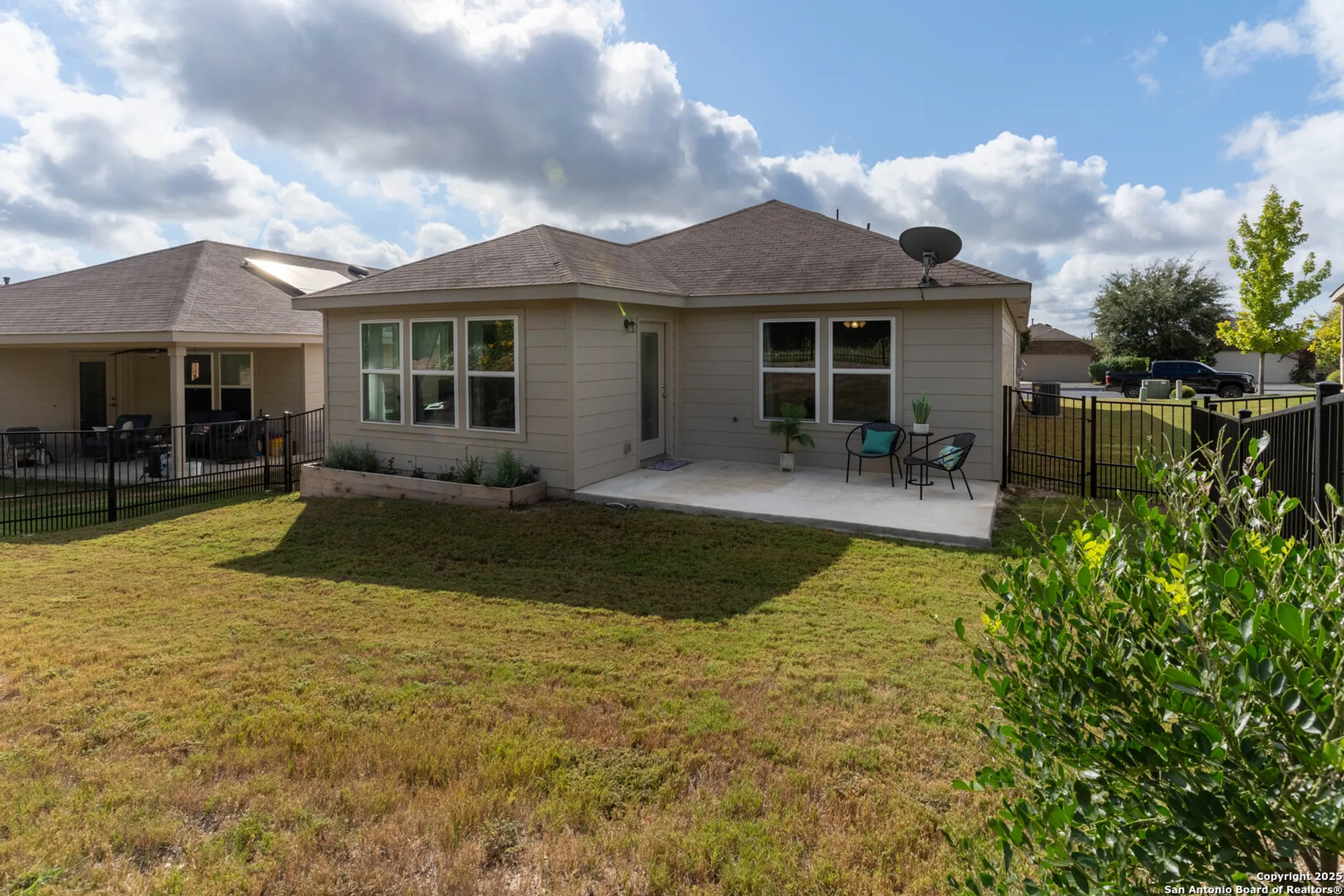 Property Slideshow image 32 of 37 | 13009 cache crk, San Antonio, TX, 78253