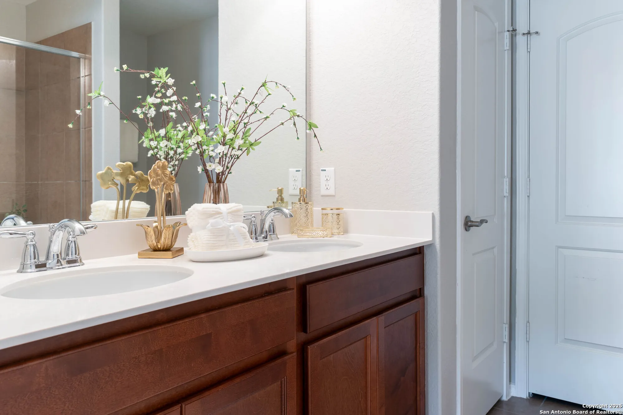 Property Slideshow image 23 of 37 | 13009 cache crk, San Antonio, TX, 78253