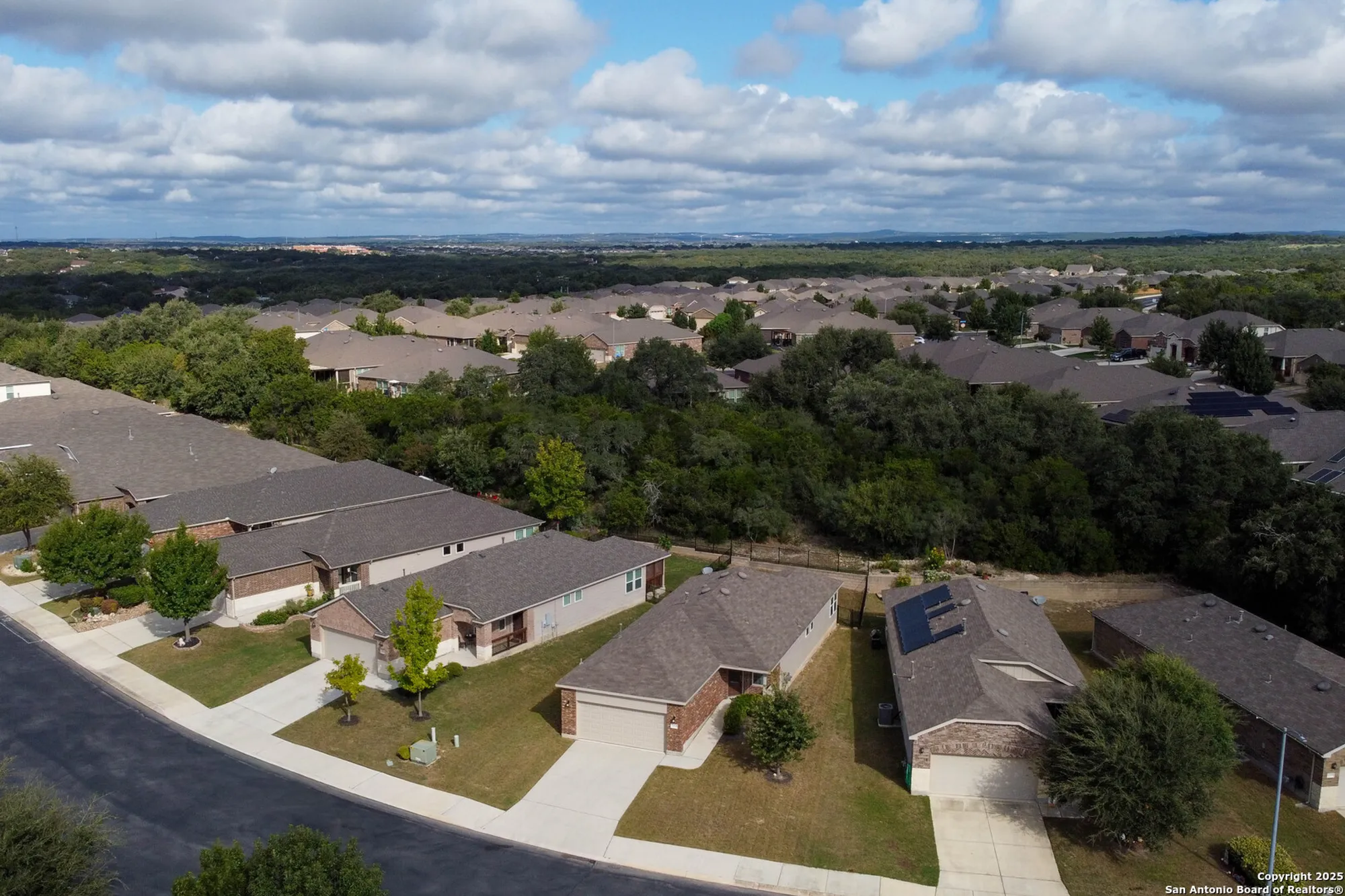 Property Slideshow image 2 of 37 | 13009 cache crk, San Antonio, TX, 78253