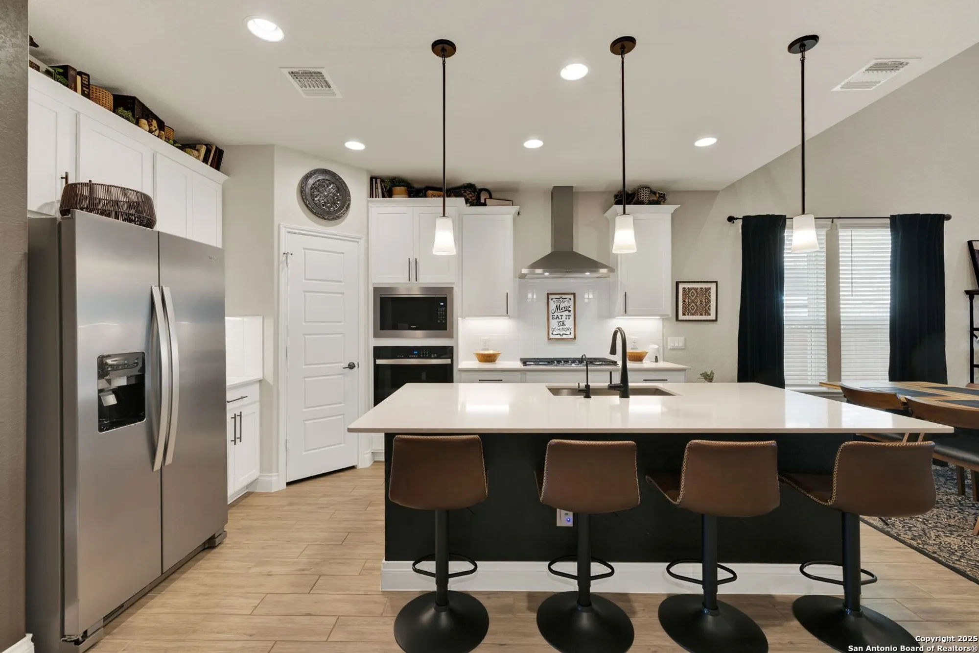 Property Slideshow image 9 of 41 | 2223 bluewood st, New Braunfels, TX, 78132