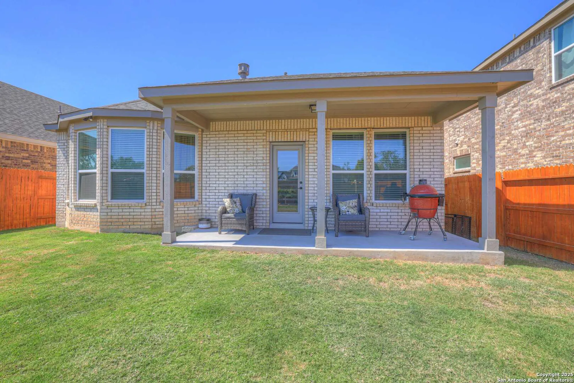 Property Slideshow image 37 of 41 | 2223 bluewood st, New Braunfels, TX, 78132