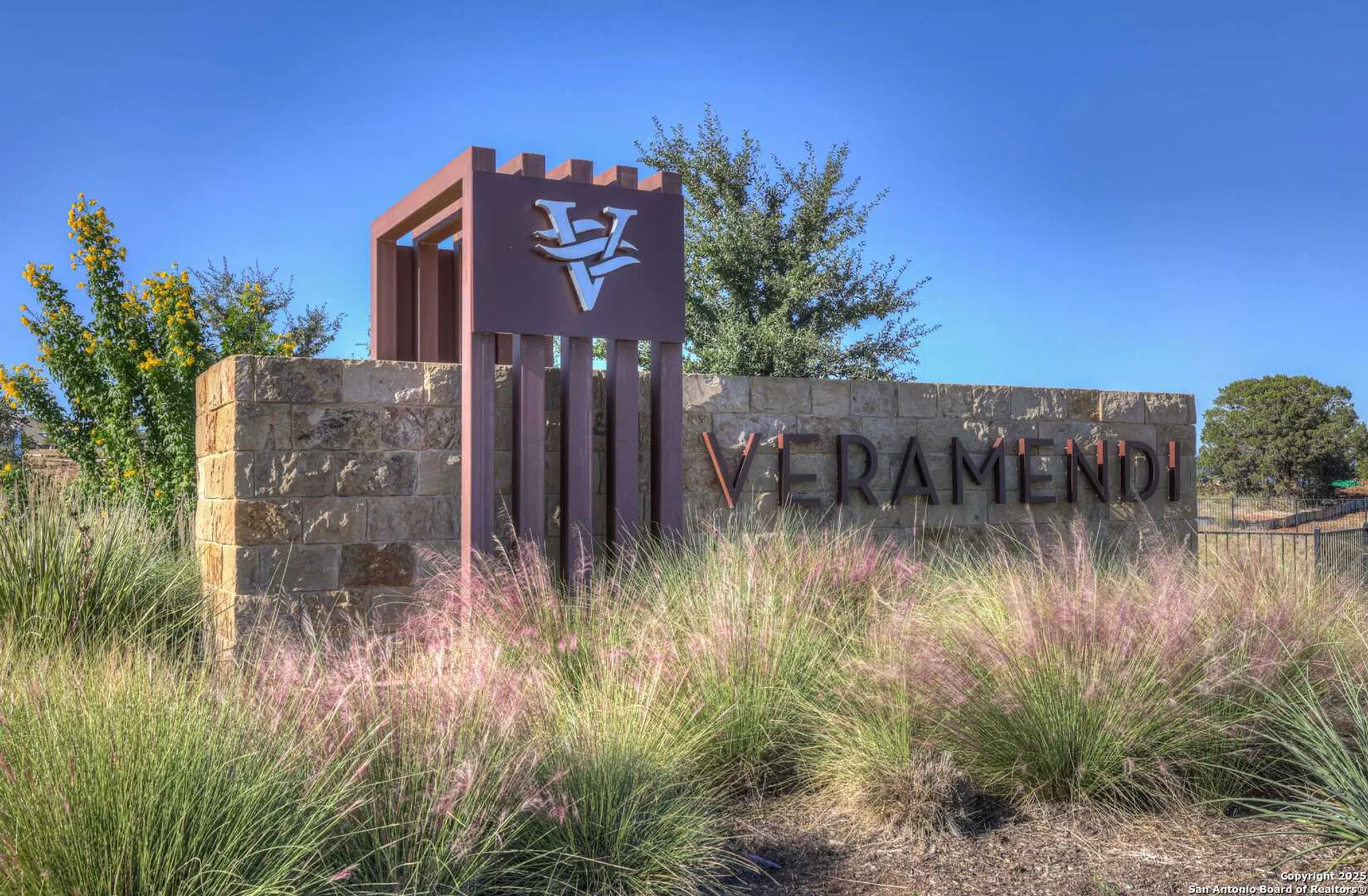 Property Slideshow image 39 of 41 | 2223 bluewood st, New Braunfels, TX, 78132