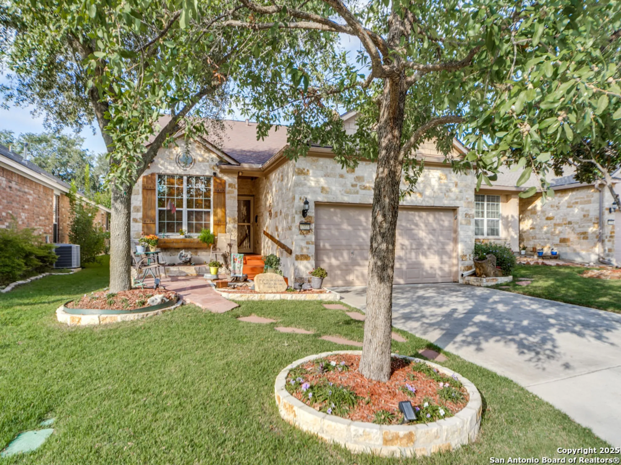 Property Slideshow image 1 of 27 | 12722 cascade hls, San Antonio, TX, 78253