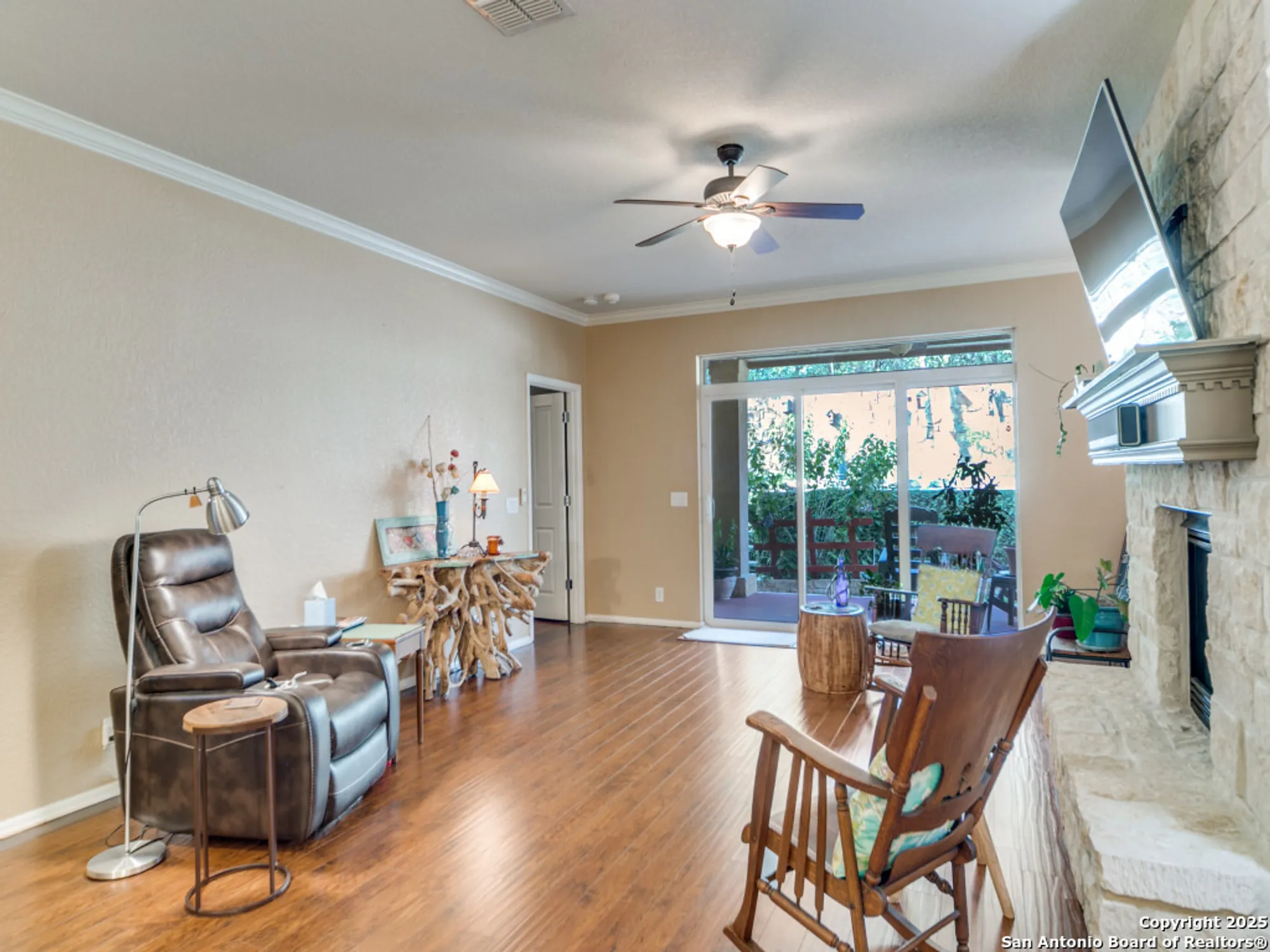 Property Slideshow image 8 of 27 | 12722 cascade hls, San Antonio, TX, 78253