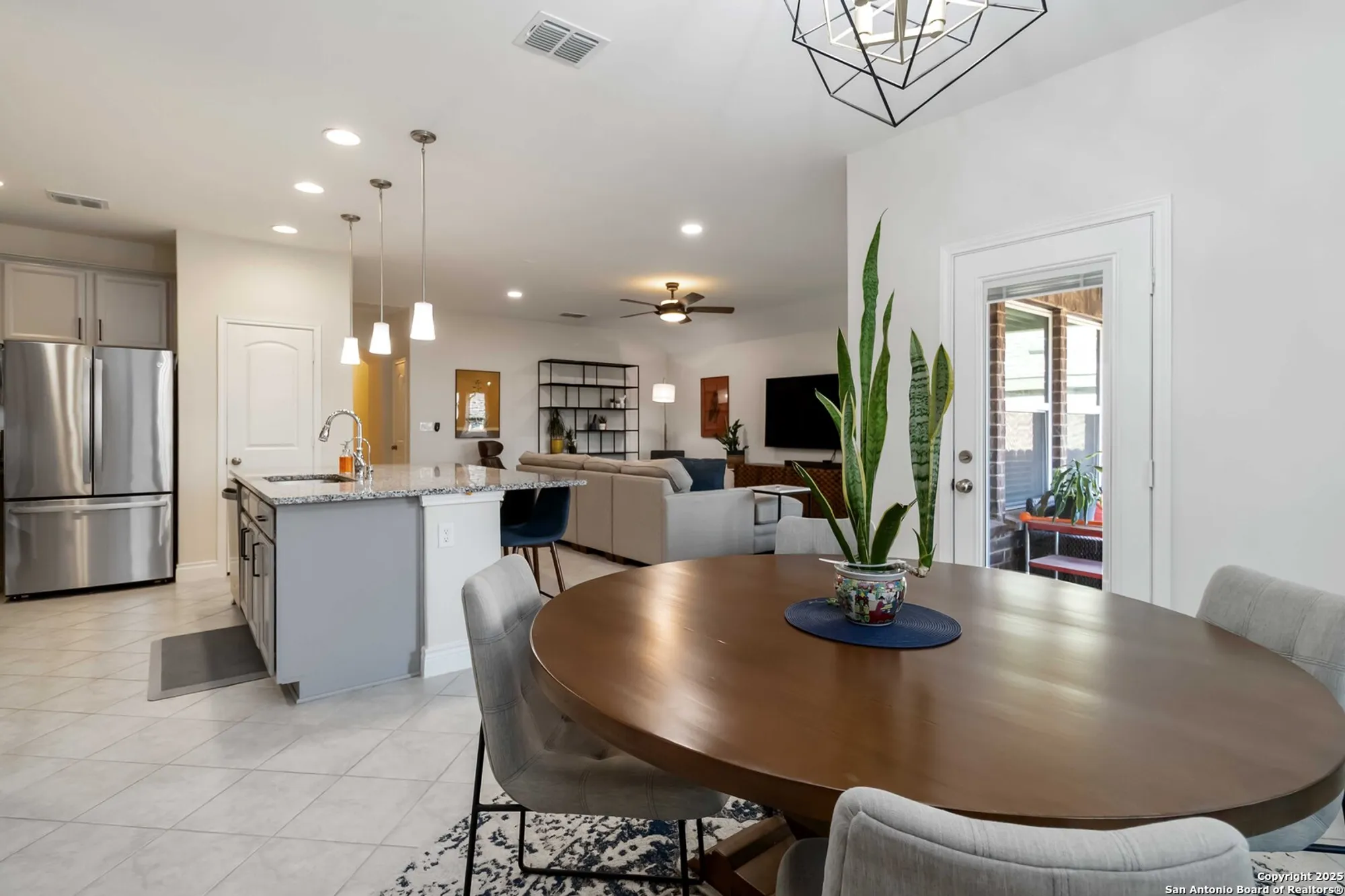 Property Slideshow image 18 of 30 | 2283 gran cielo trl, New Braunfels, TX, 78132