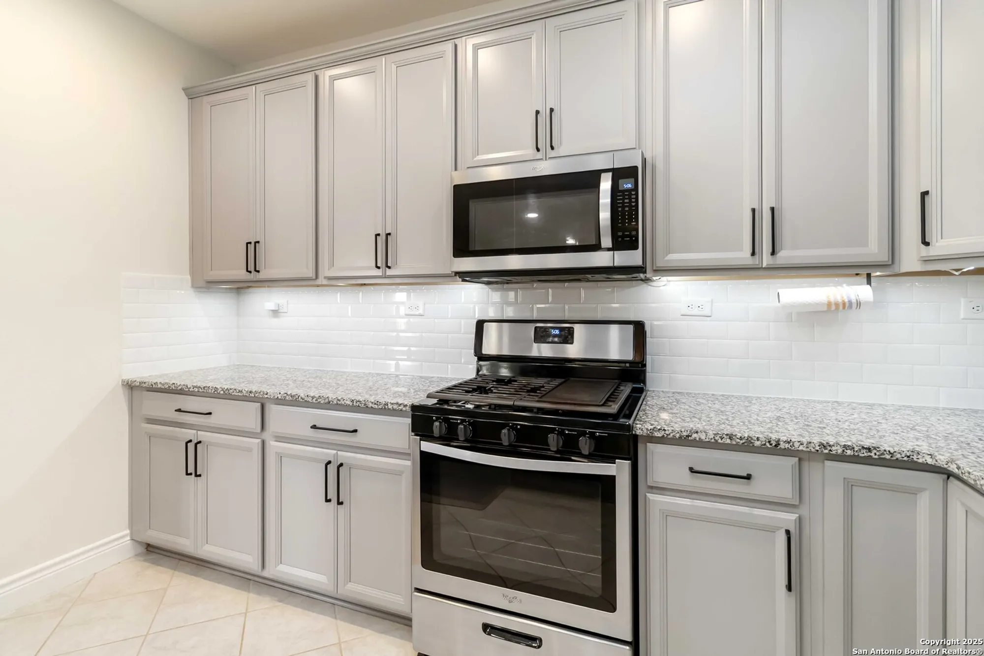 Property Slideshow image 14 of 30 | 2283 gran cielo trl, New Braunfels, TX, 78132