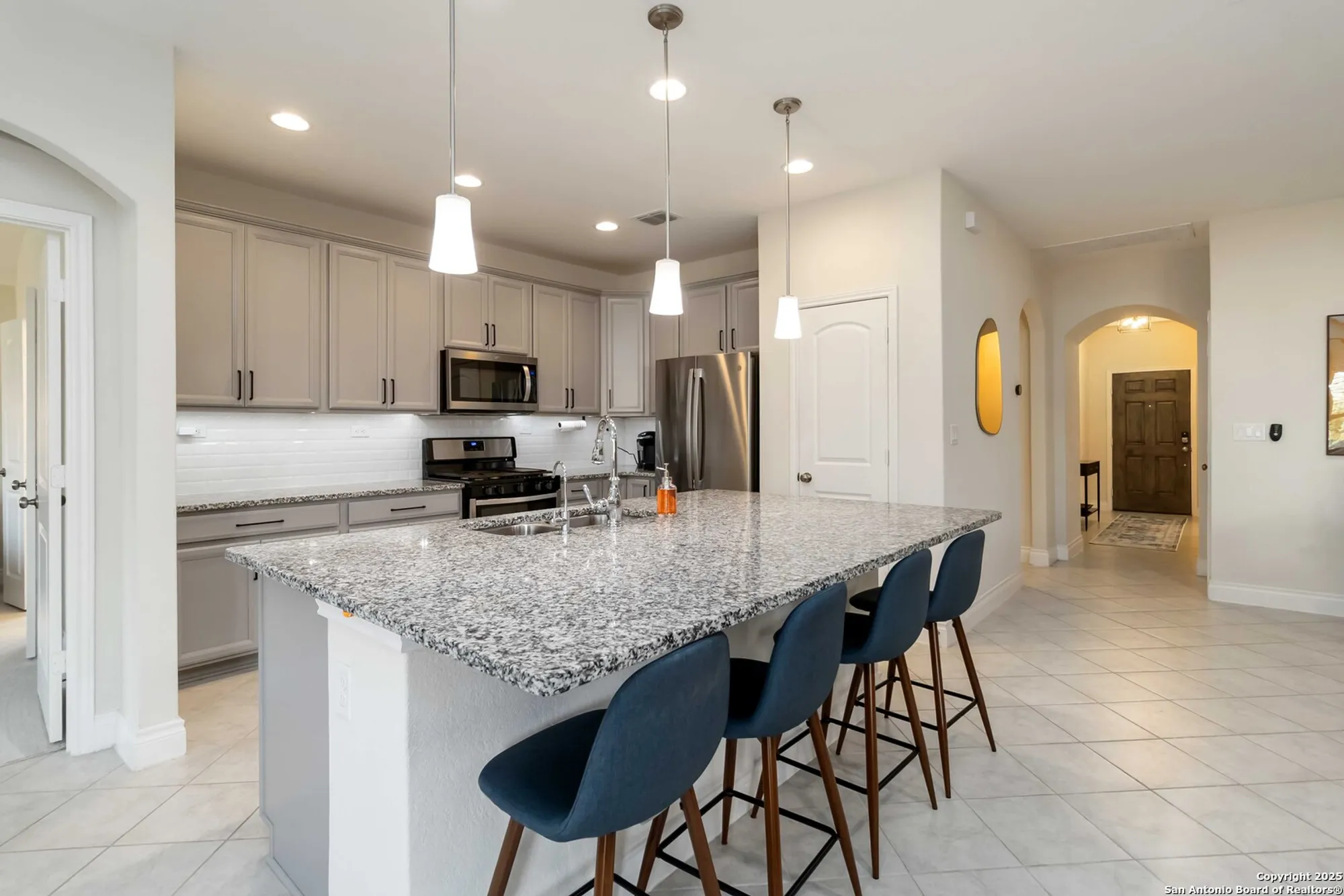 Property Slideshow image 13 of 30 | 2283 gran cielo trl, New Braunfels, TX, 78132