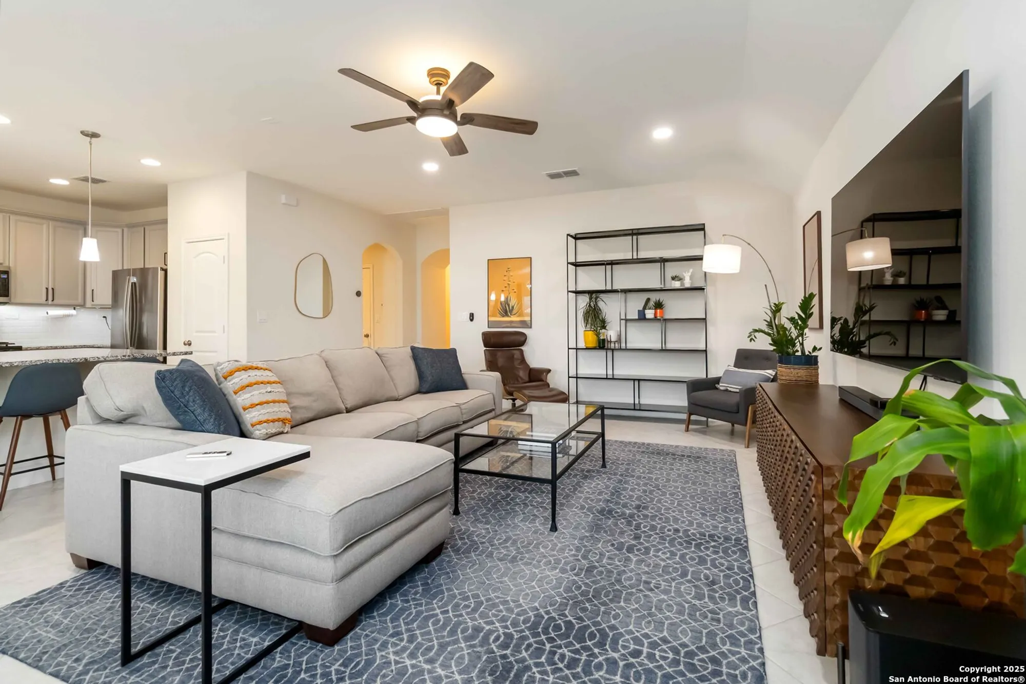 Property Slideshow image 8 of 30 | 2283 gran cielo trl, New Braunfels, TX, 78132