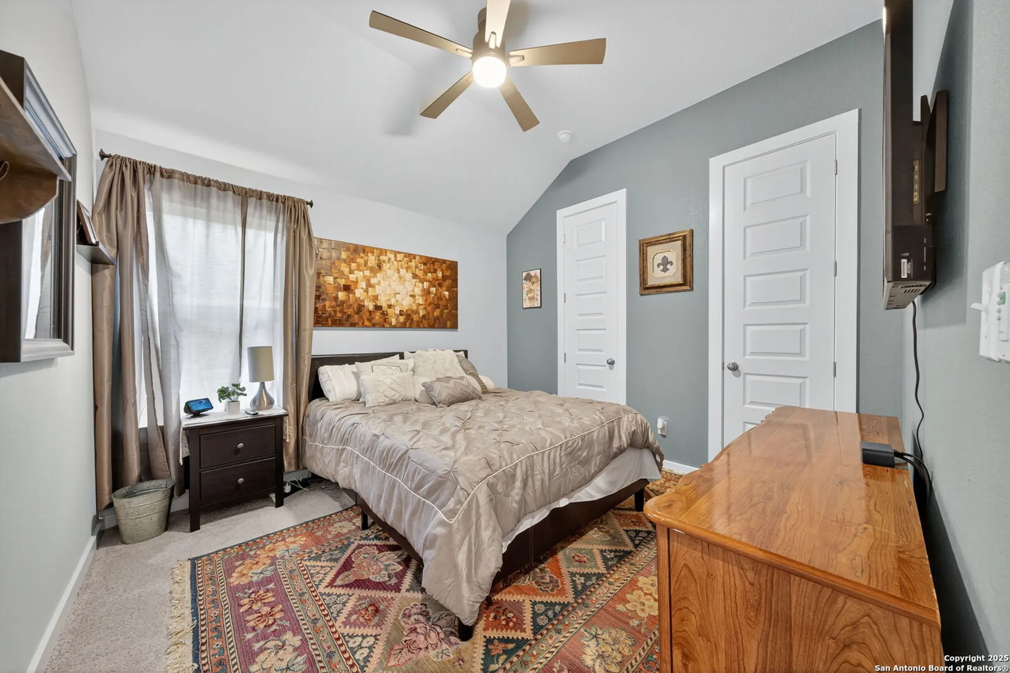 Property Slideshow image 5 of 25 | 2227 quince ave, New Braunfels, TX, 78132