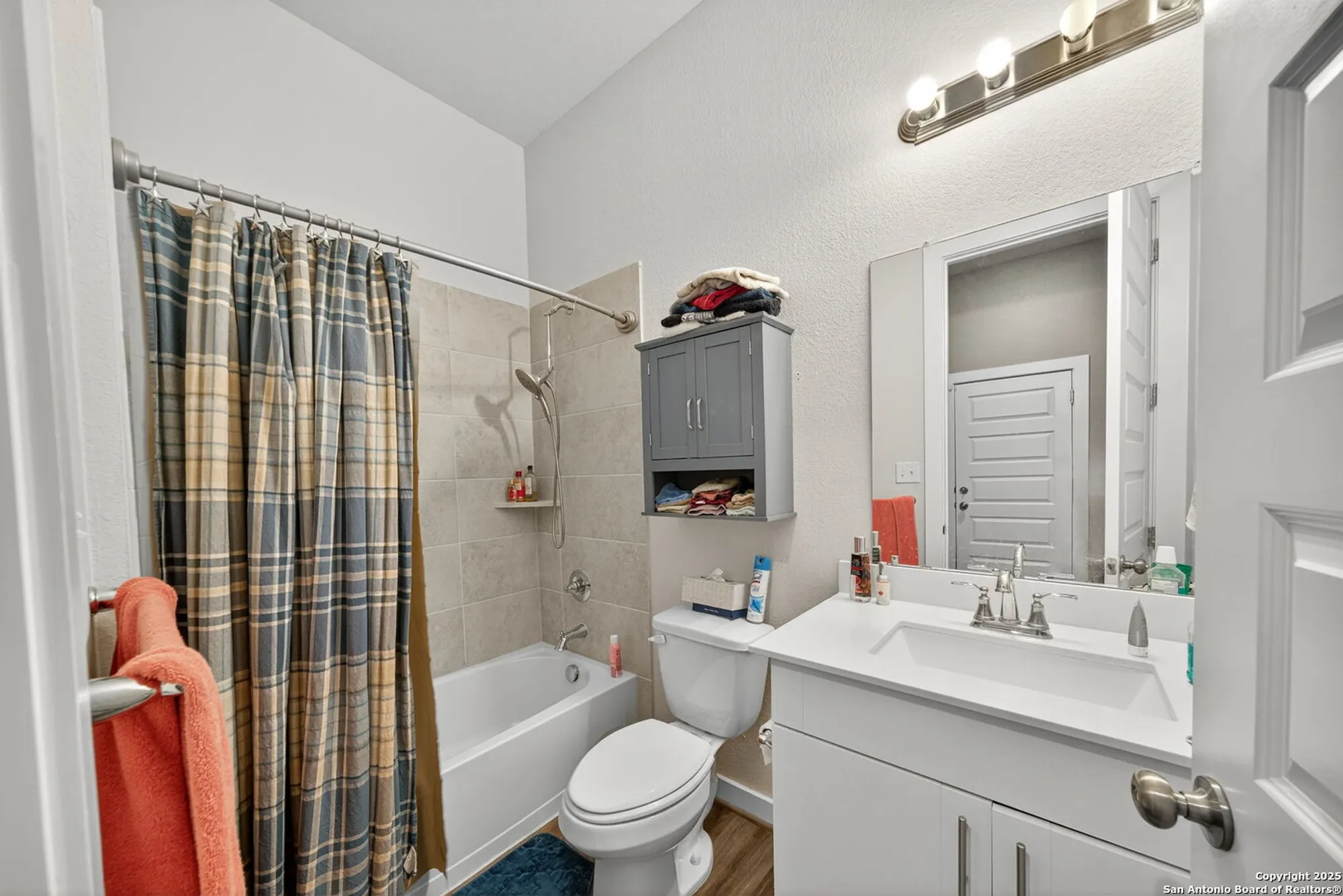 Property Slideshow image 22 of 25 | 2227 quince ave, New Braunfels, TX, 78132