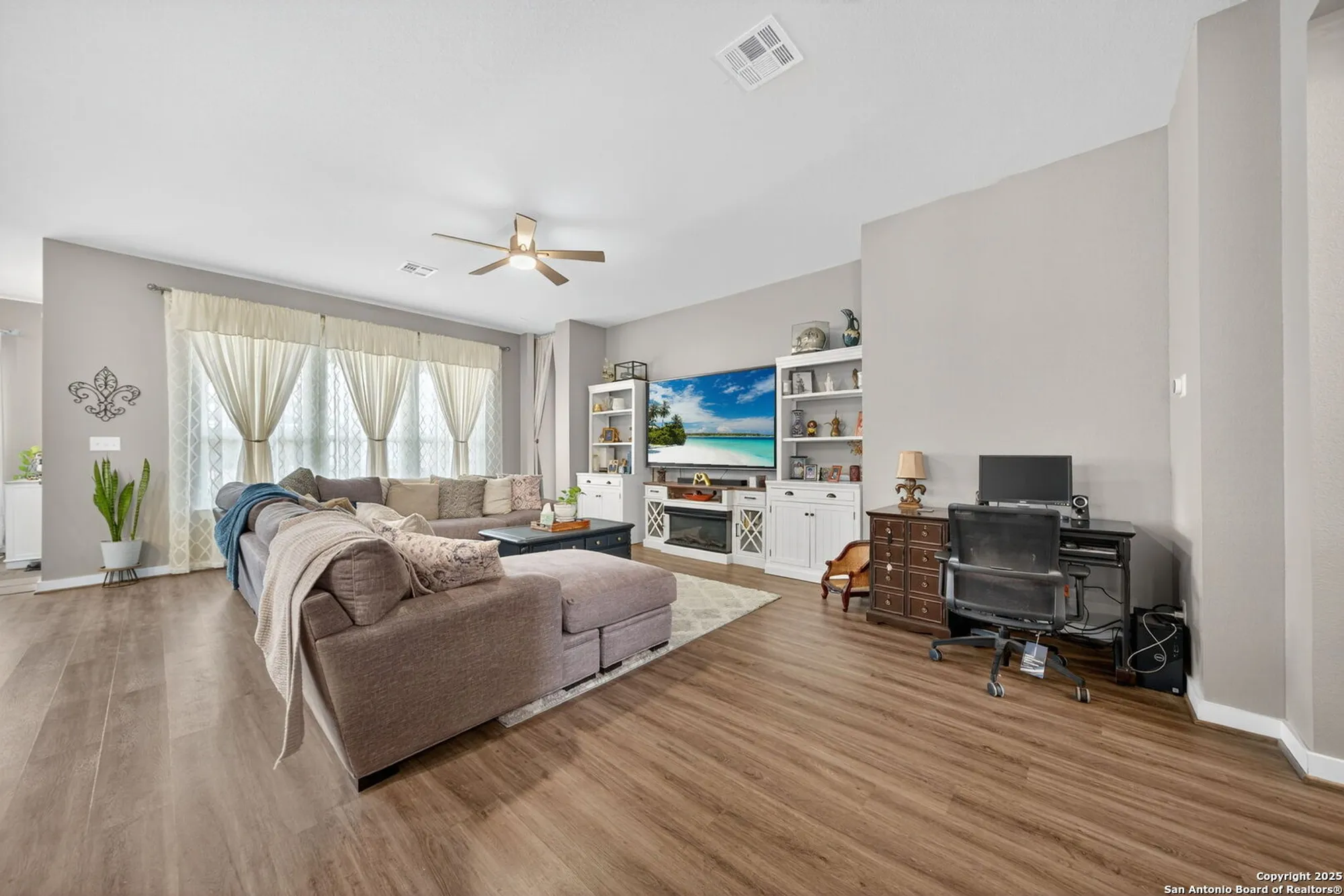 Property Slideshow image 9 of 25 | 2227 quince ave, New Braunfels, TX, 78132