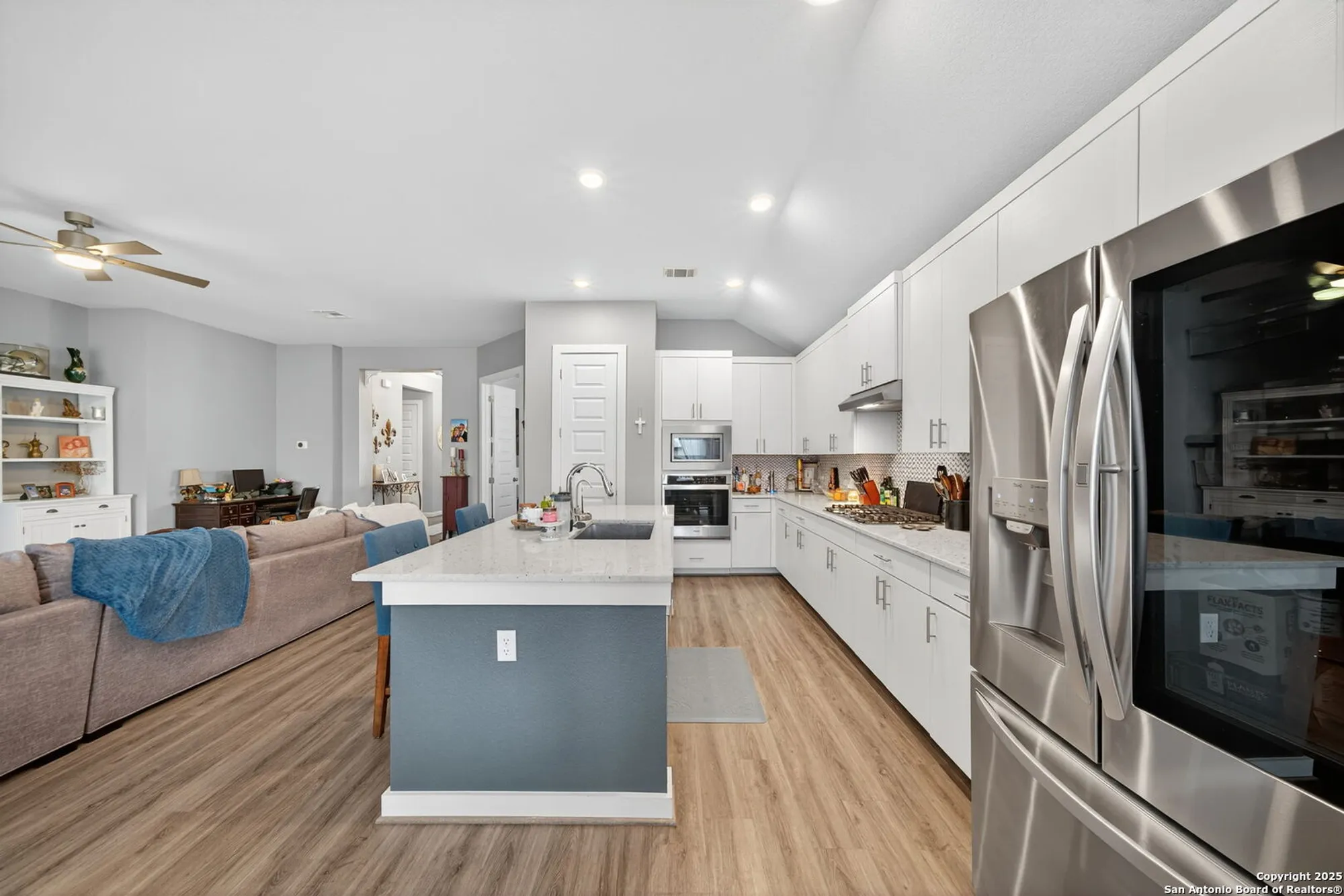 Property Slideshow image 16 of 25 | 2227 quince ave, New Braunfels, TX, 78132