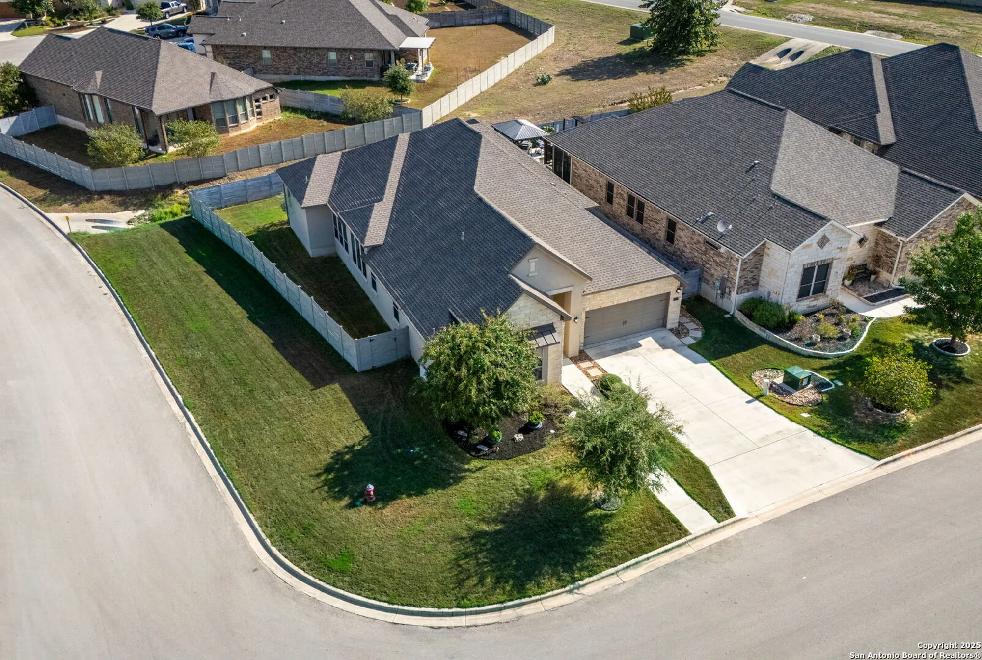 Property Slideshow image 34 of 42 | 1177 nutmeg trl, New Braunfels, TX, 78132